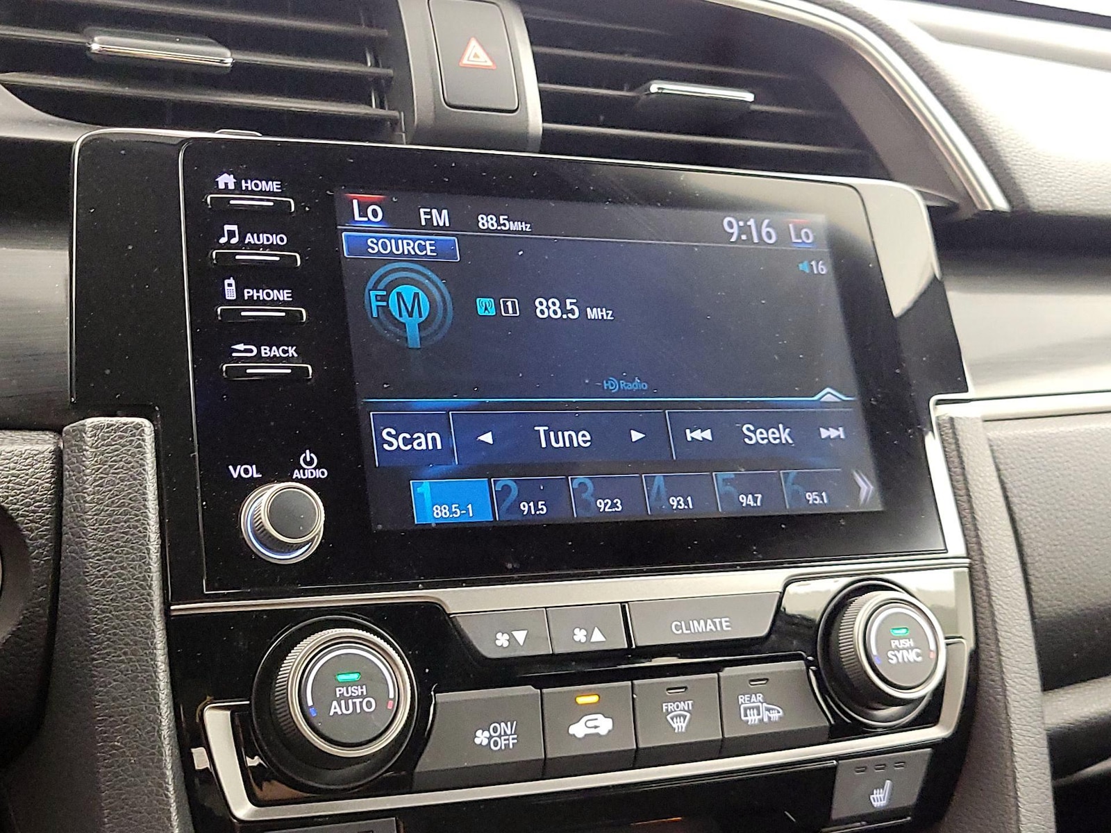 2021 Honda Civic Hatchback EX - Photo 16