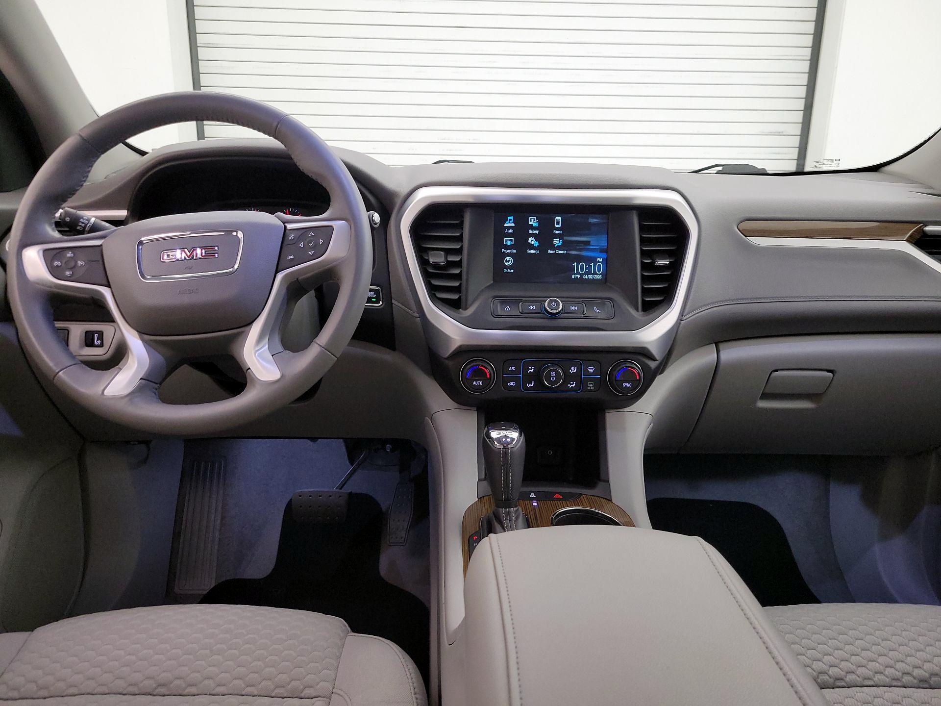 Thumbnail: 2017 GMC Acadia - 9