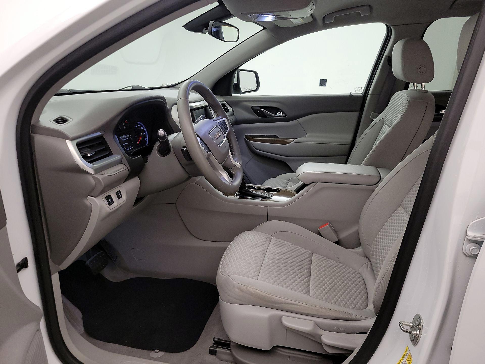 Thumbnail: 2017 GMC Acadia - 11