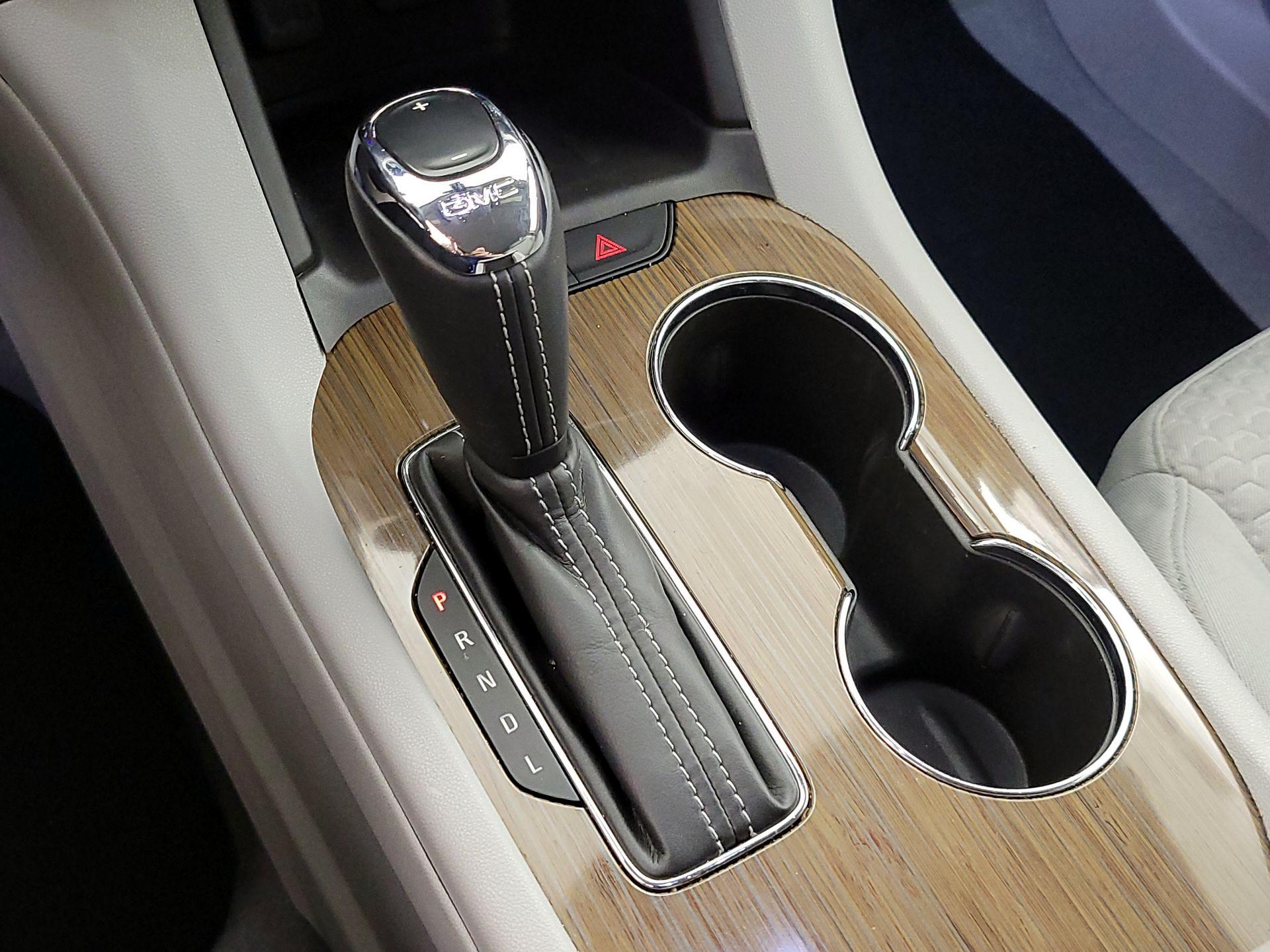 Thumbnail: 2017 GMC Acadia - 17