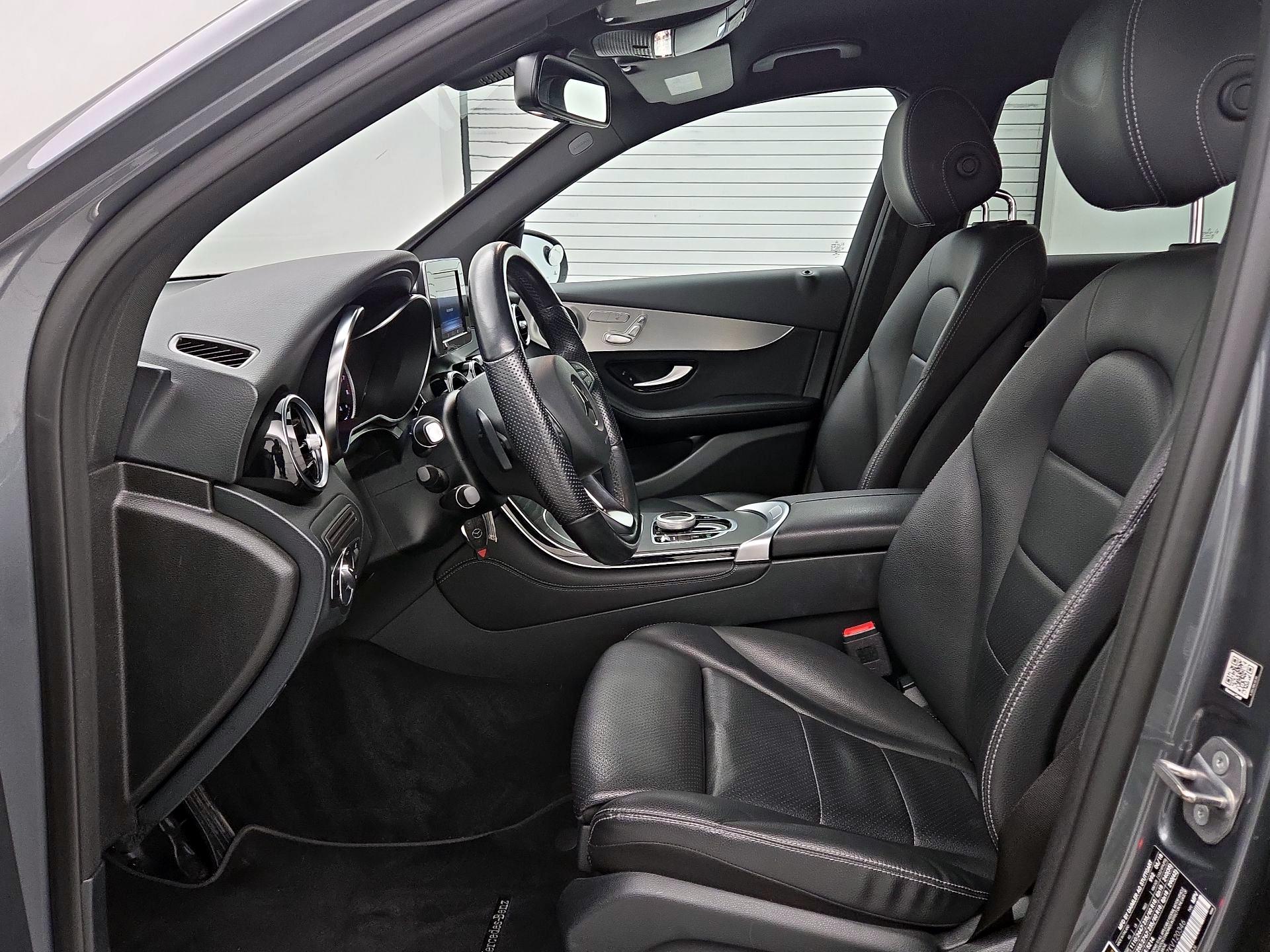 Thumbnail: 2019 Mercedes-Benz GLC - 11