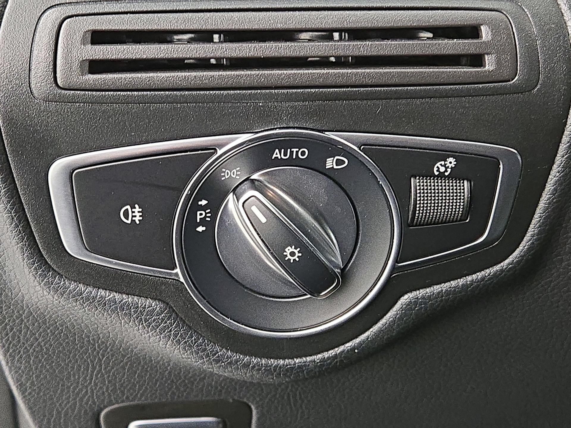 Thumbnail: 2019 Mercedes-Benz GLC - 13