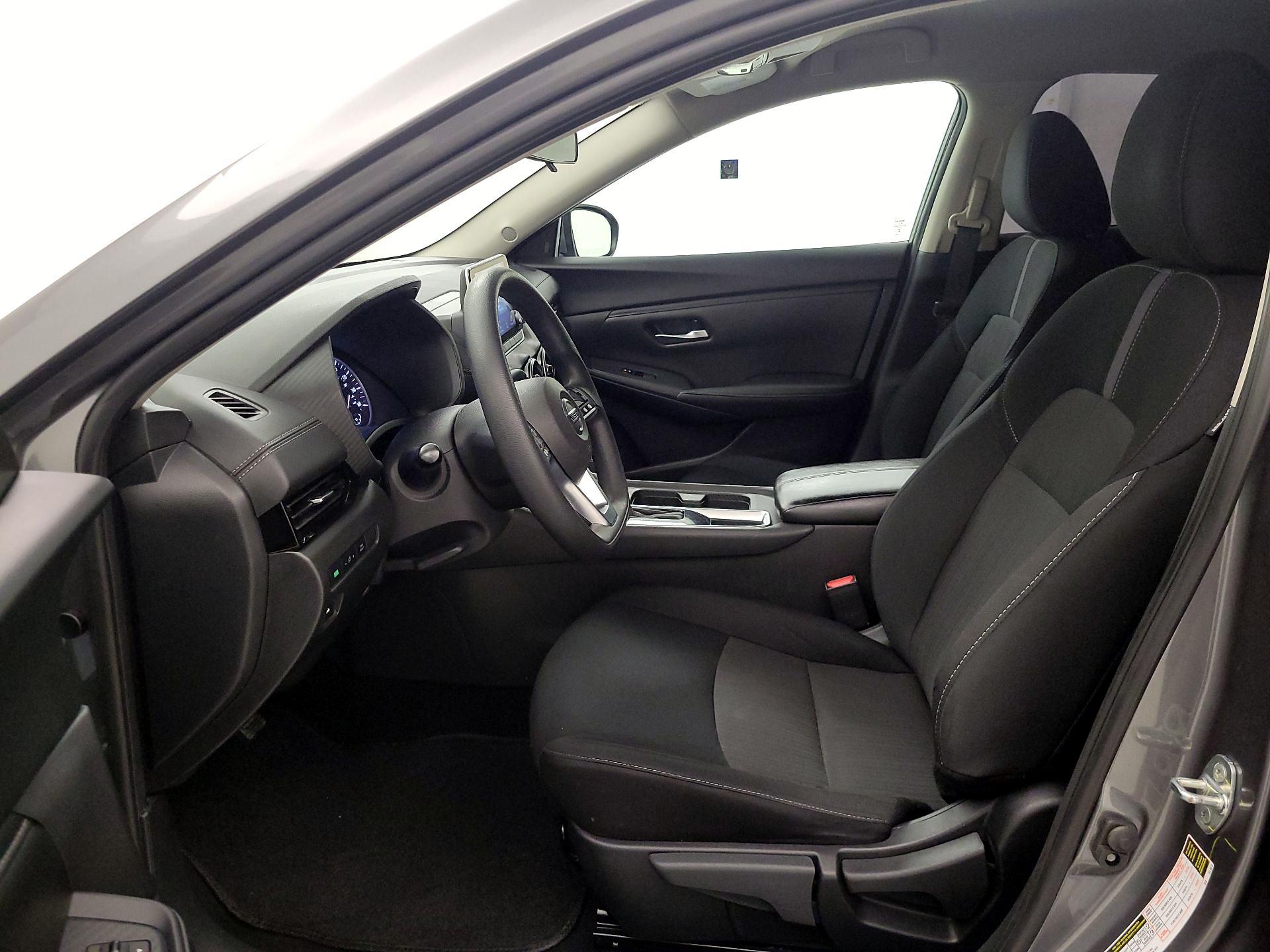 Thumbnail: 2023 Nissan Sentra - 11