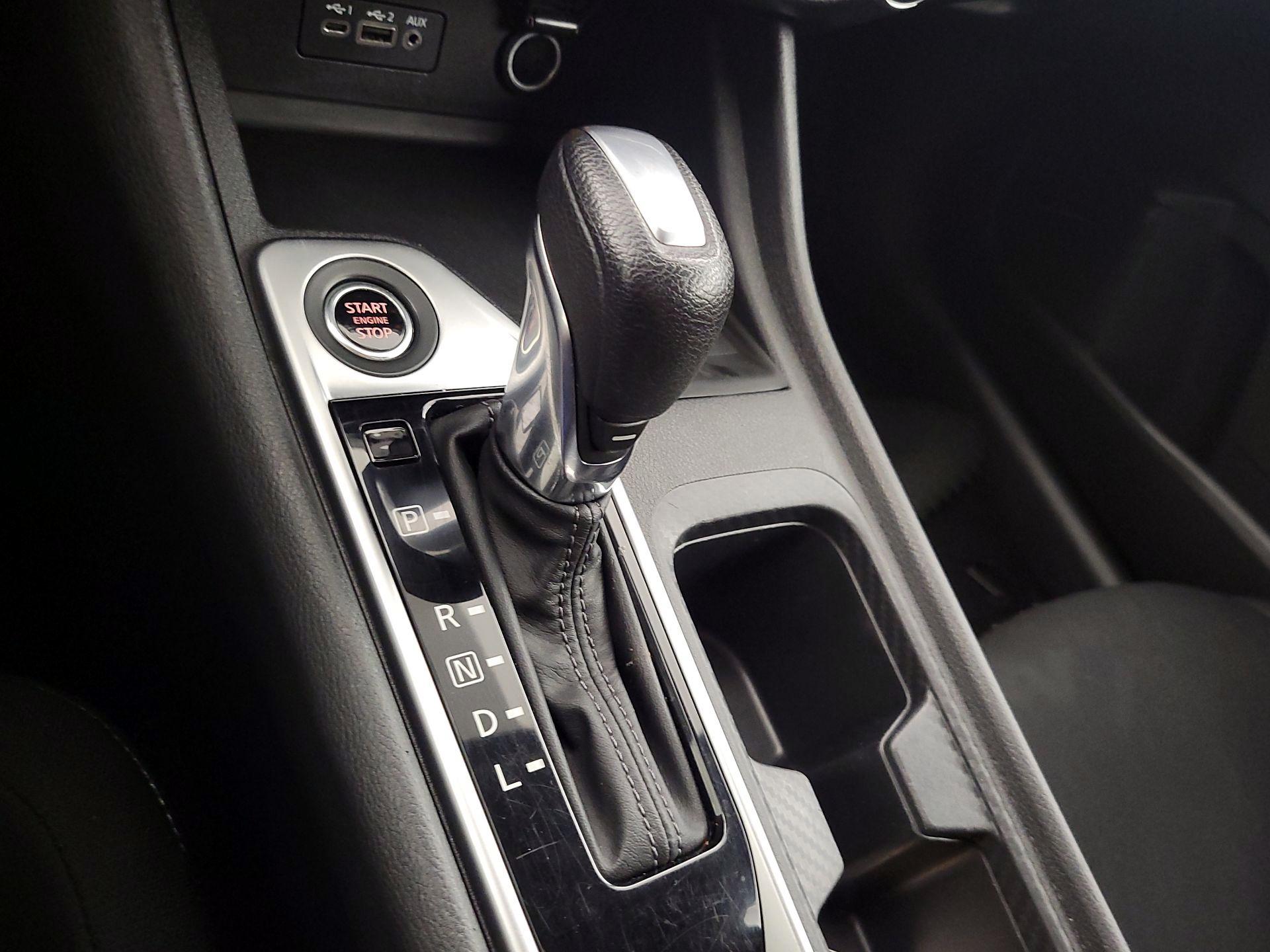 Thumbnail: 2023 Nissan Sentra - 17