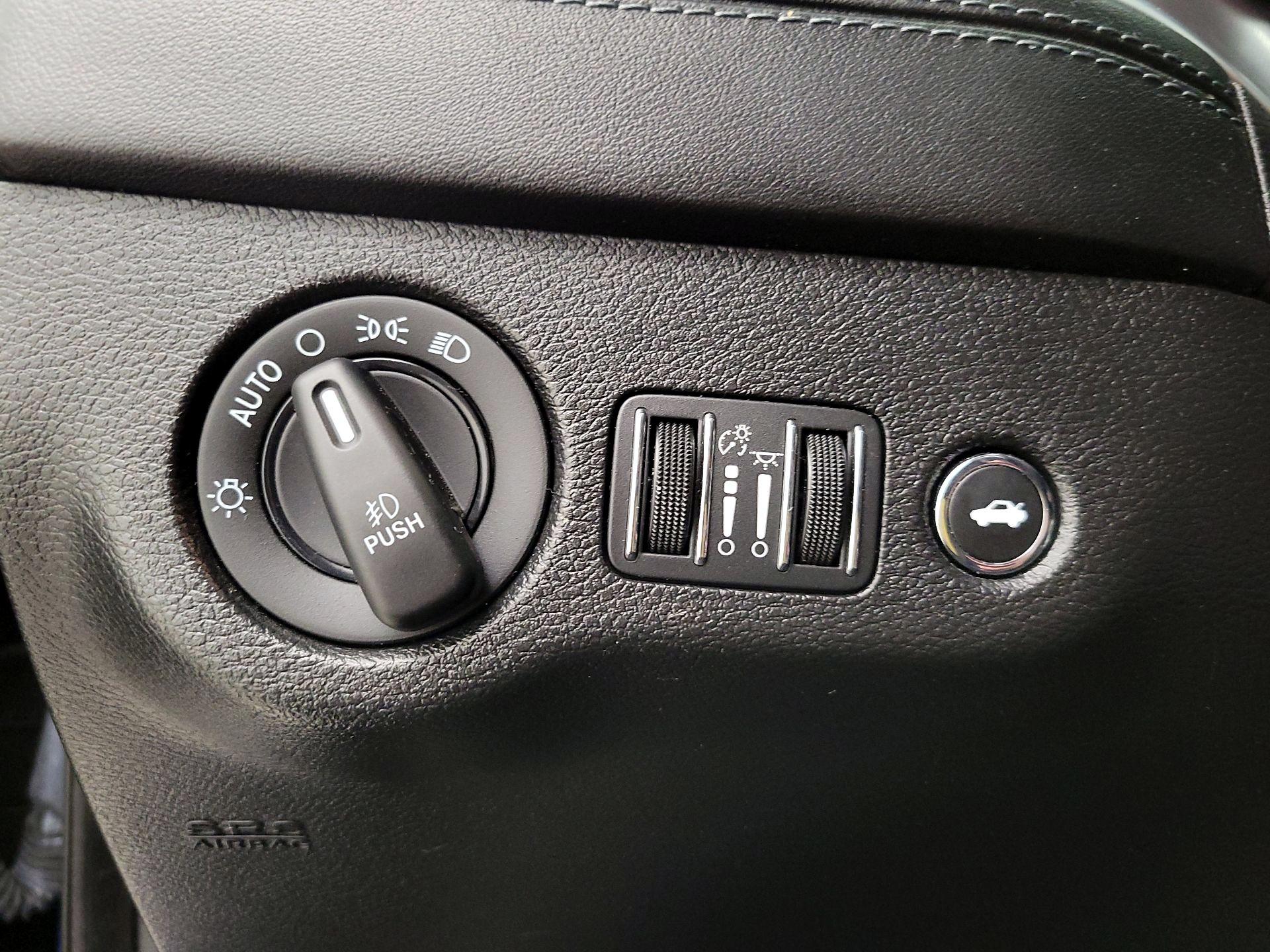 Thumbnail: 2021 Dodge Charger - 13