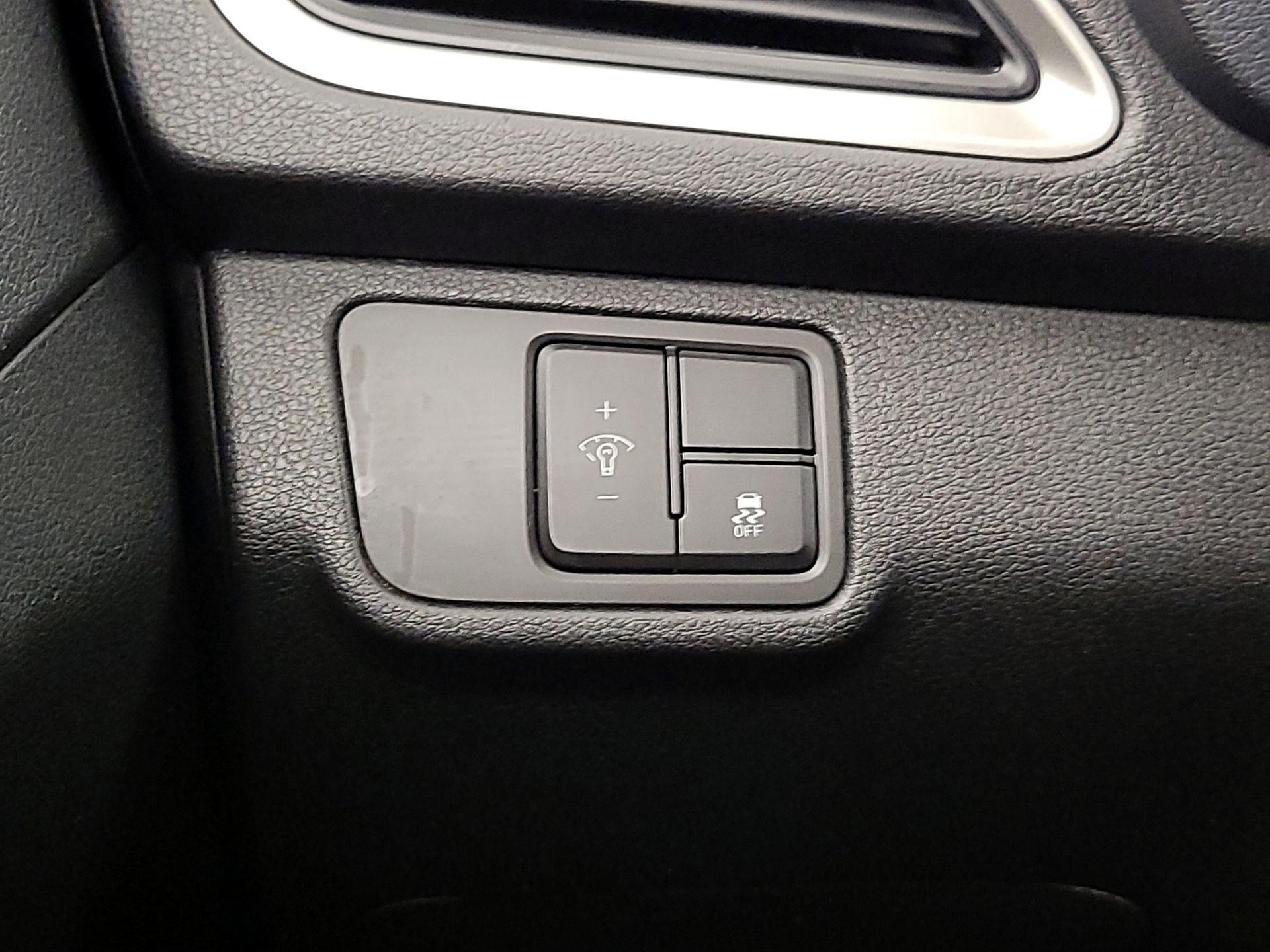 Thumbnail: 2019 Hyundai Accent - 13