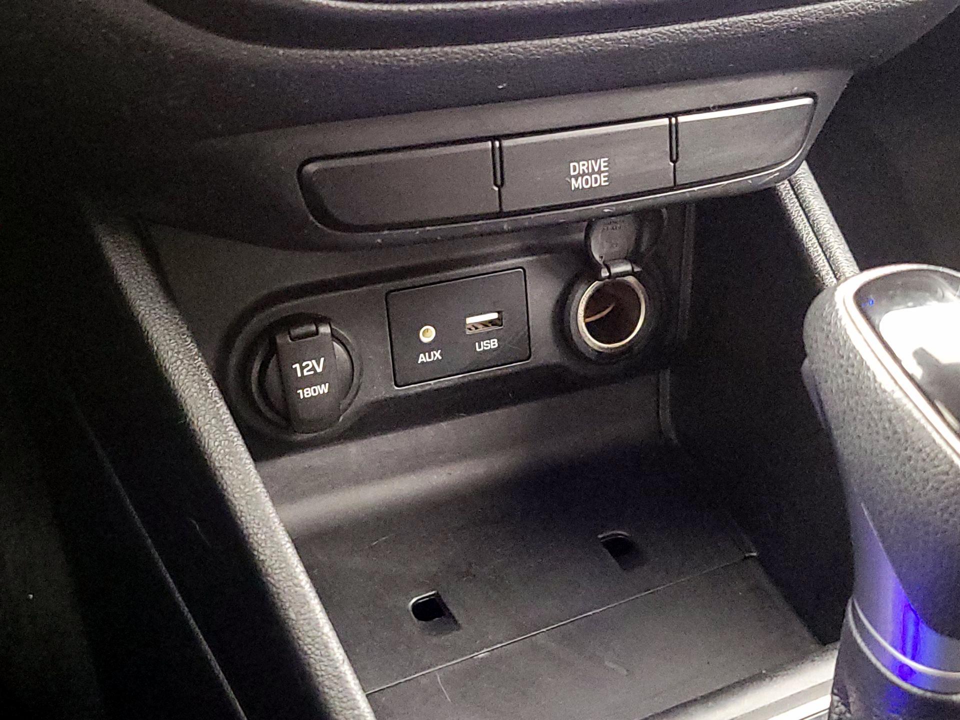 Thumbnail: 2019 Hyundai Accent - 18