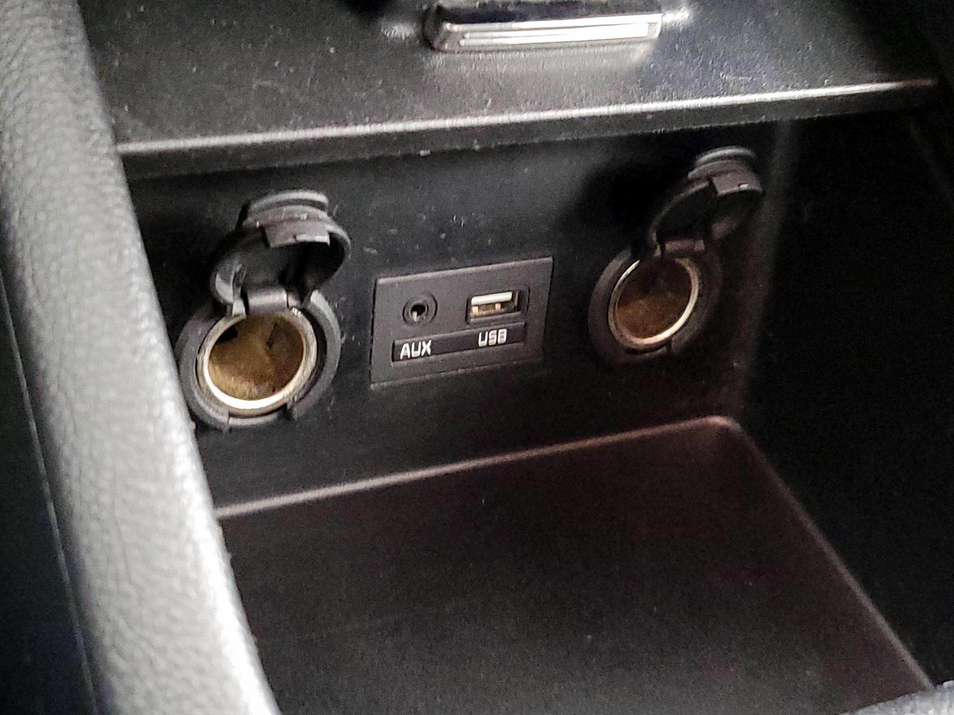 Thumbnail: 2017 Kia Forte - 18