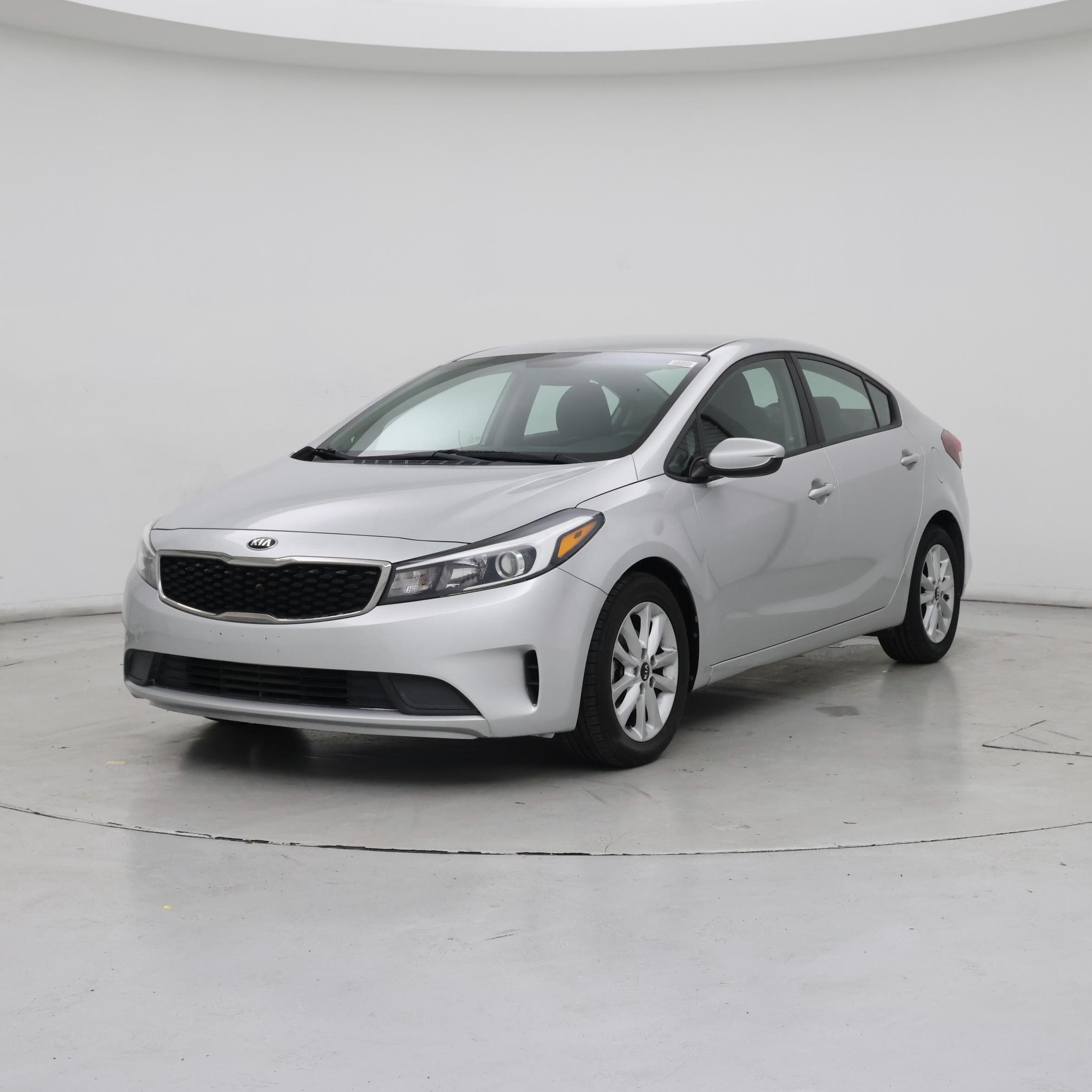 Thumbnail: 2017 Kia Forte - 4