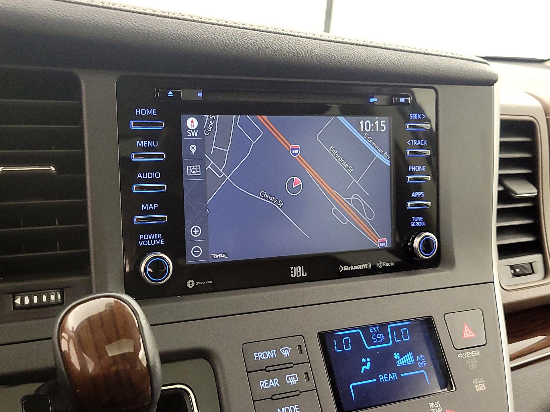 Thumbnail: 2020 Toyota Sienna - 14