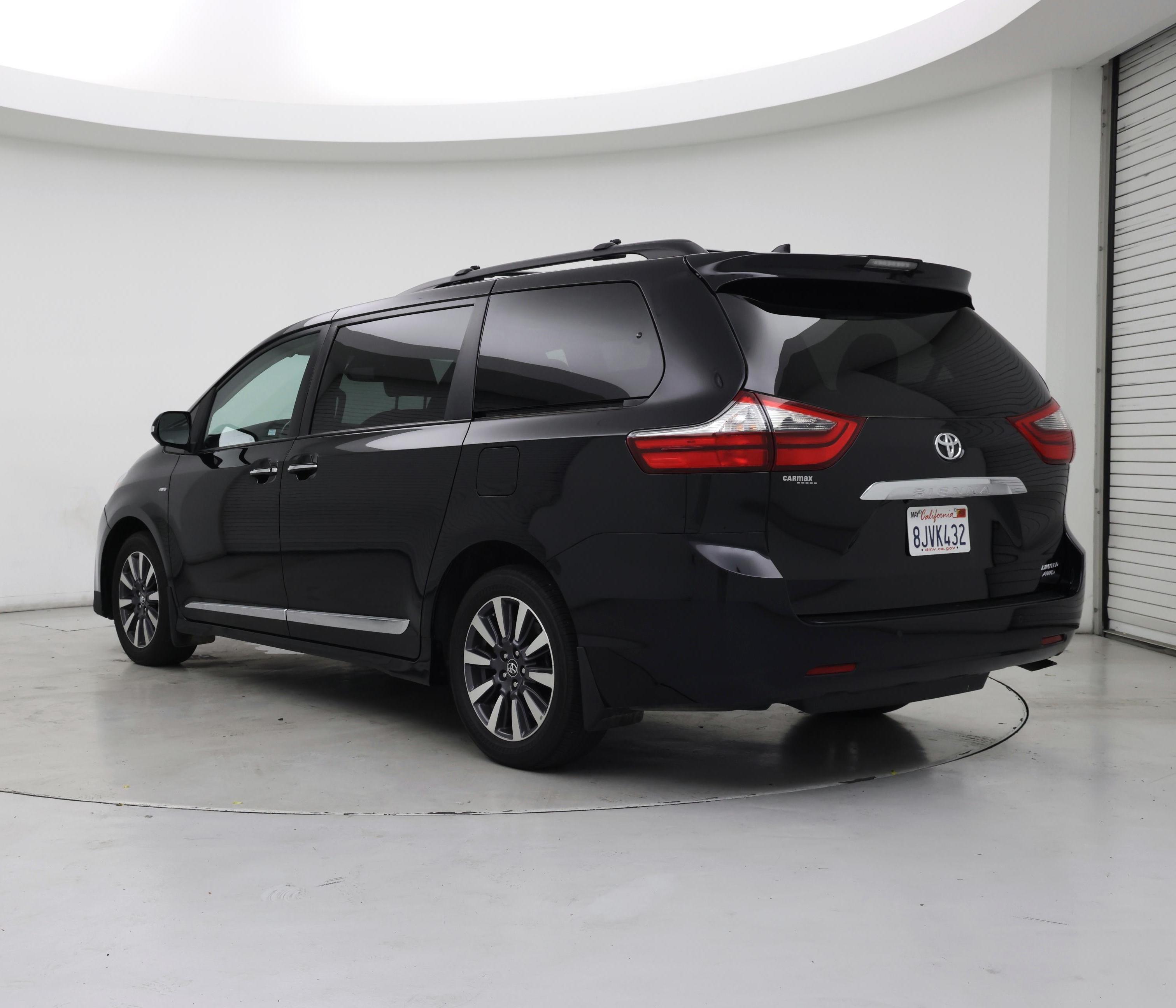 Thumbnail: 2020 Toyota Sienna - 2