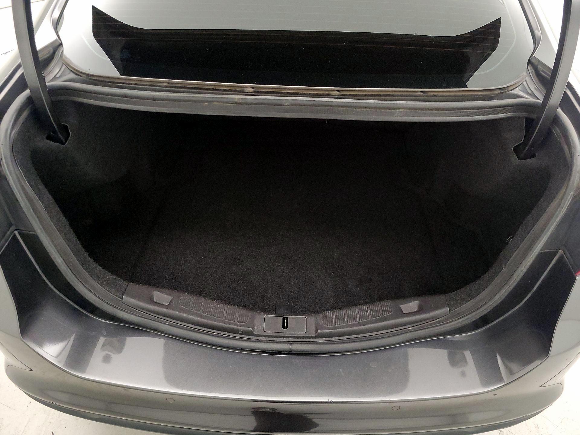 Thumbnail: 2015 Ford Fusion - 19