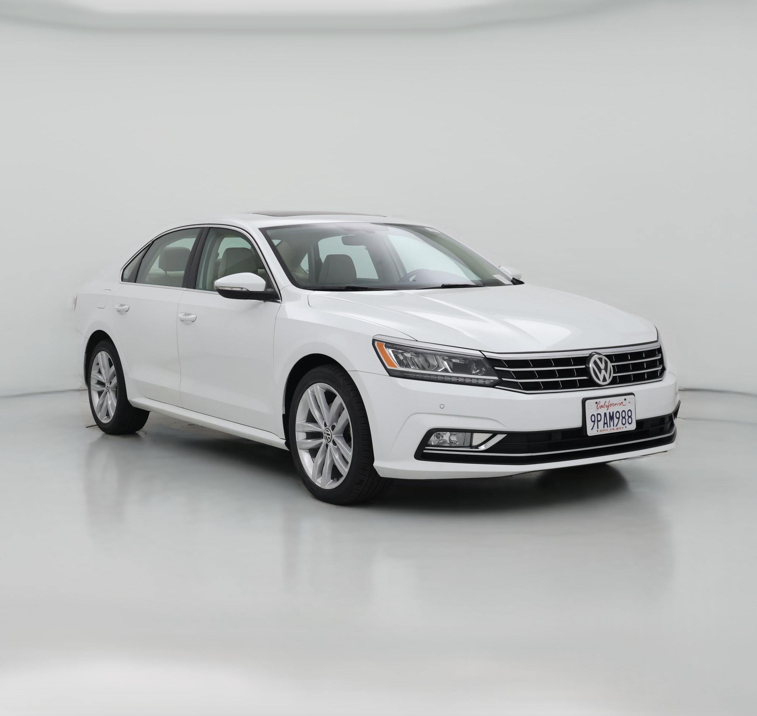 Thumbnail: 2018 Volkswagen Passat - 1