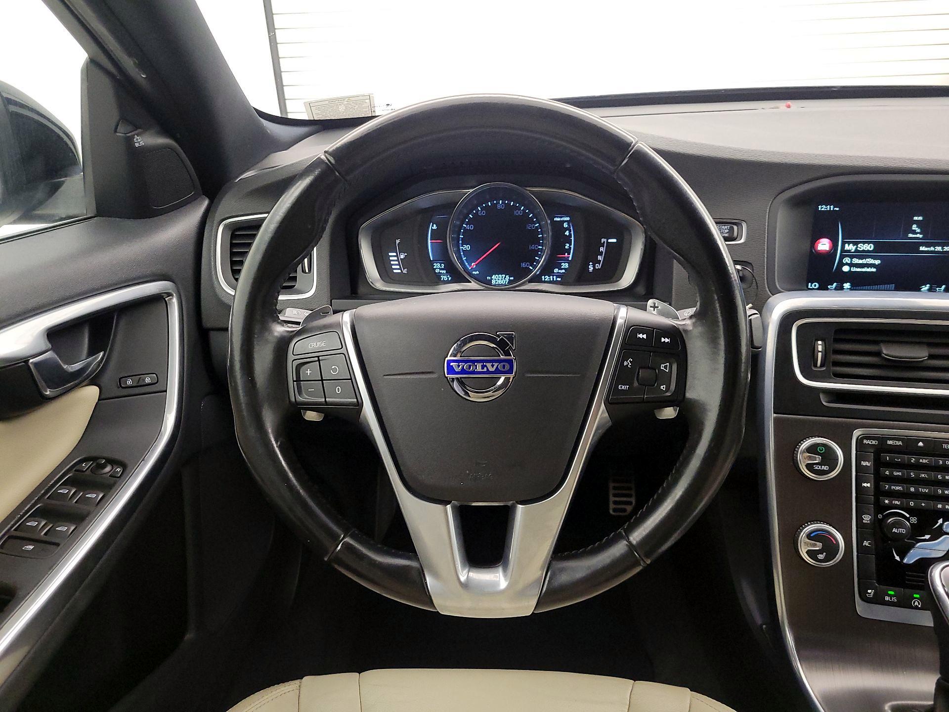 Thumbnail: 2016 Volvo S60 - 10