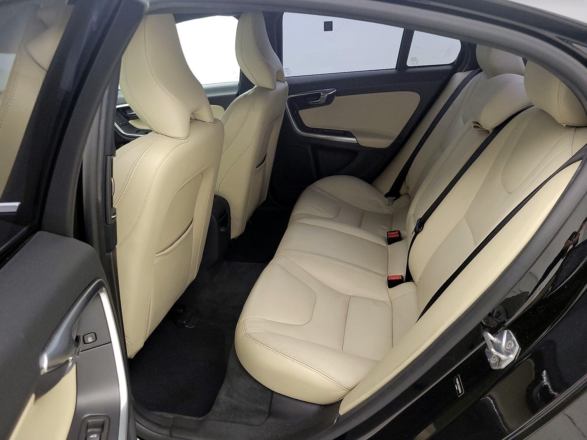 Thumbnail: 2016 Volvo S60 - 19