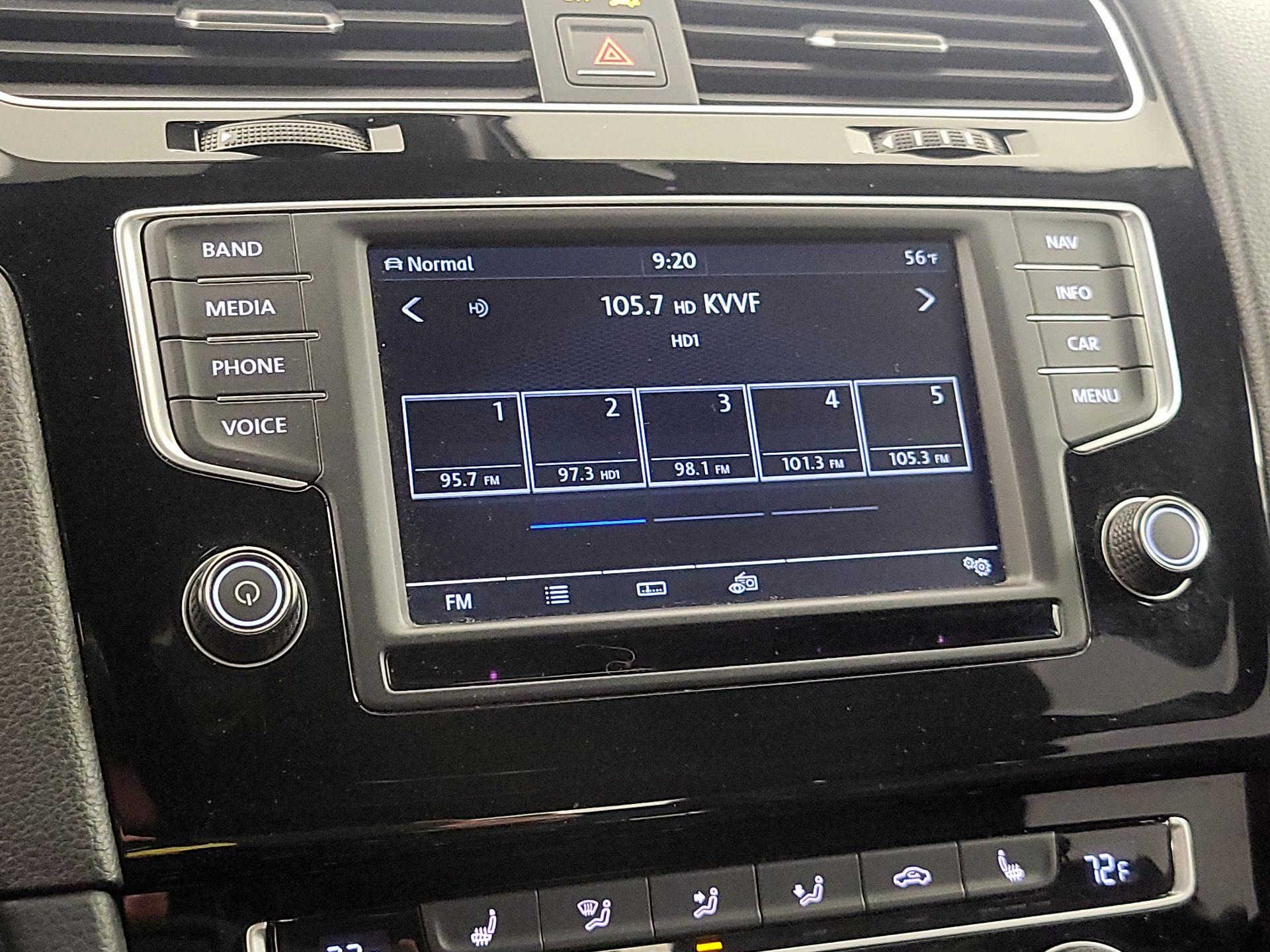 Thumbnail: 2017 Volkswagen Golf - 16