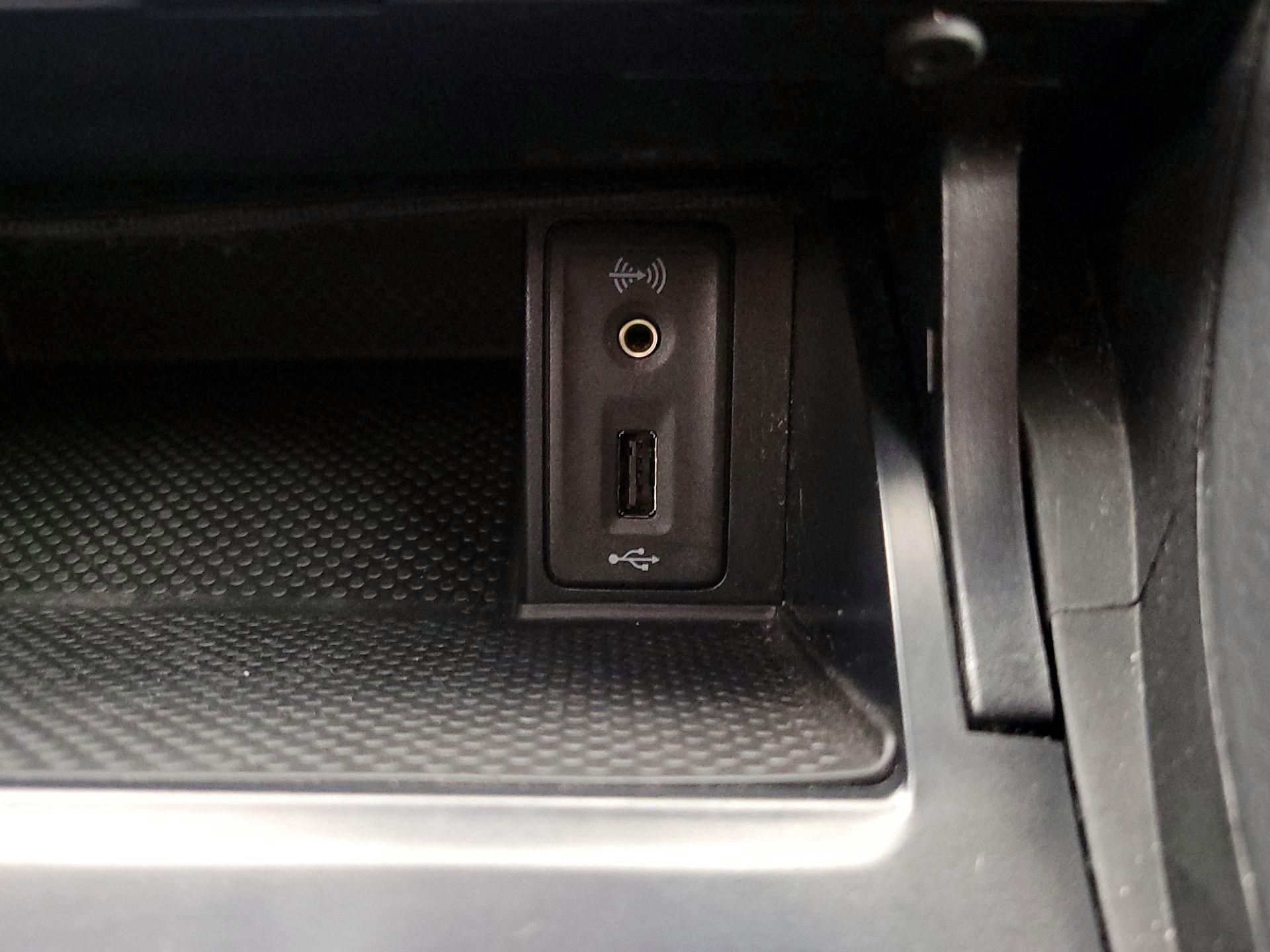 Thumbnail: 2017 Volkswagen Golf - 19