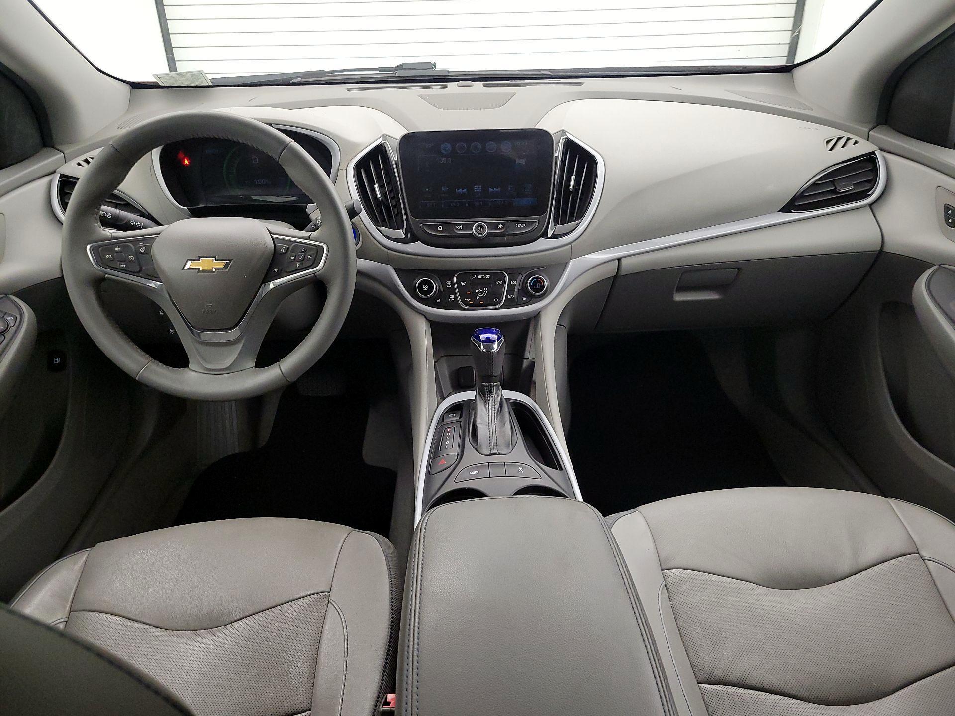 Thumbnail: 2017 Chevrolet Volt - 9