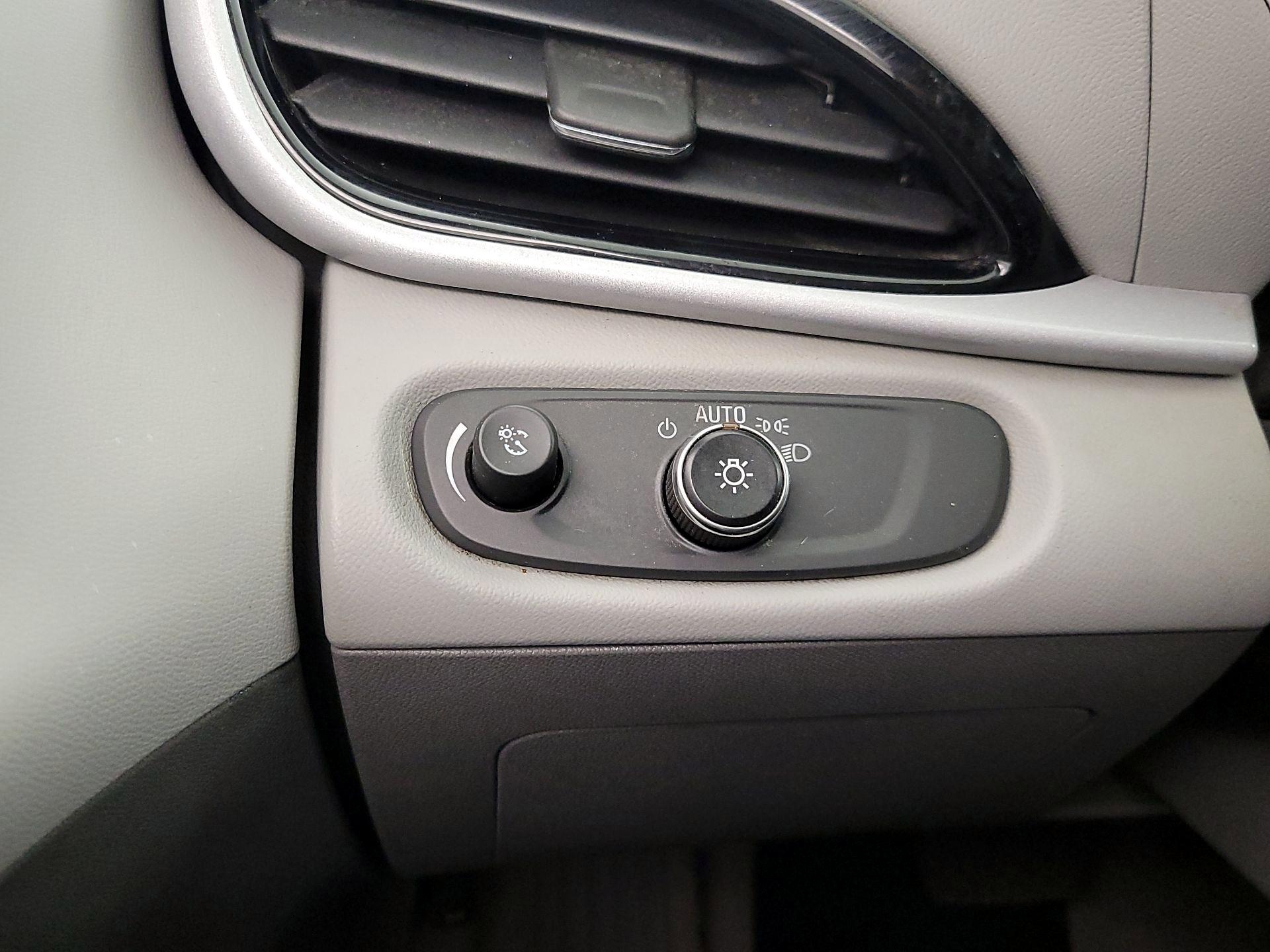 Thumbnail: 2017 Chevrolet Volt - 13