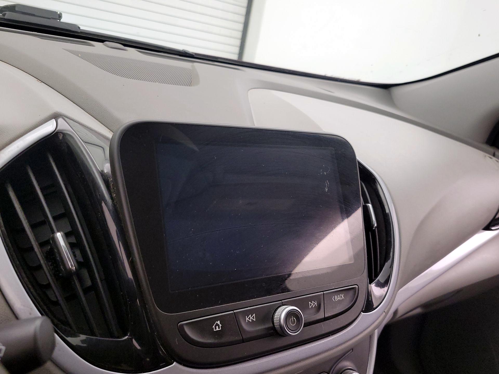 Thumbnail: 2017 Chevrolet Volt - 14