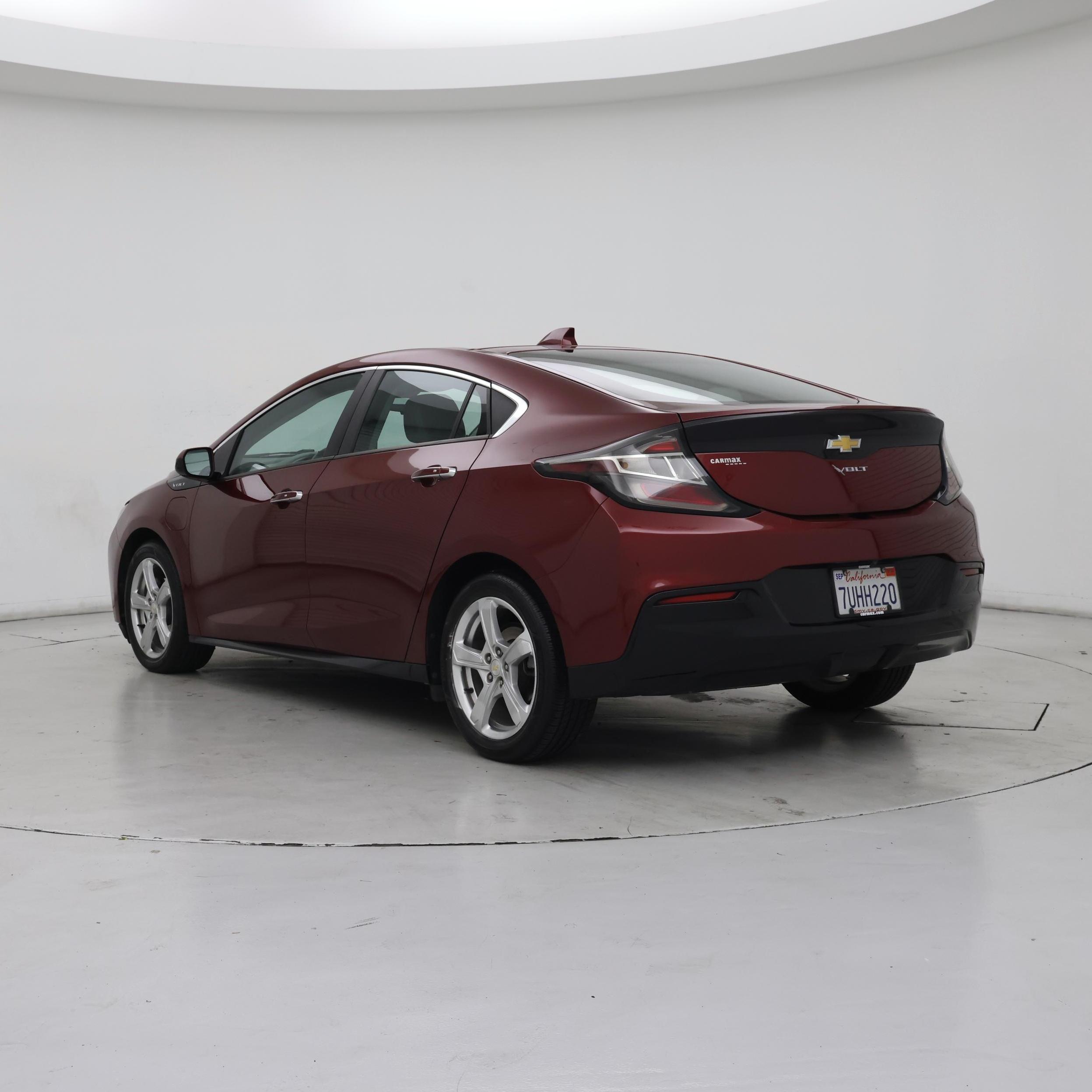 Thumbnail: 2017 Chevrolet Volt - 2