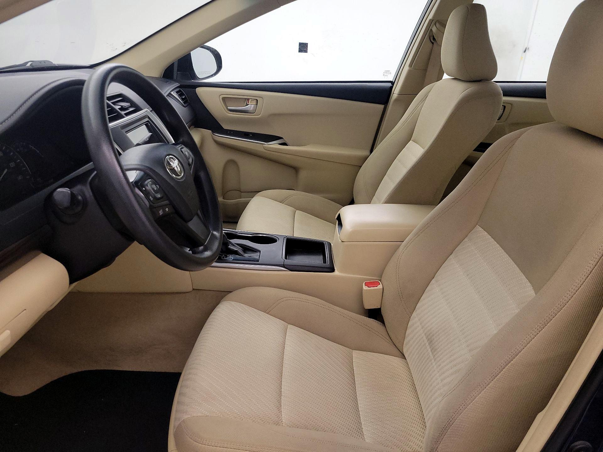 Thumbnail: 2015 Toyota Camry - 11