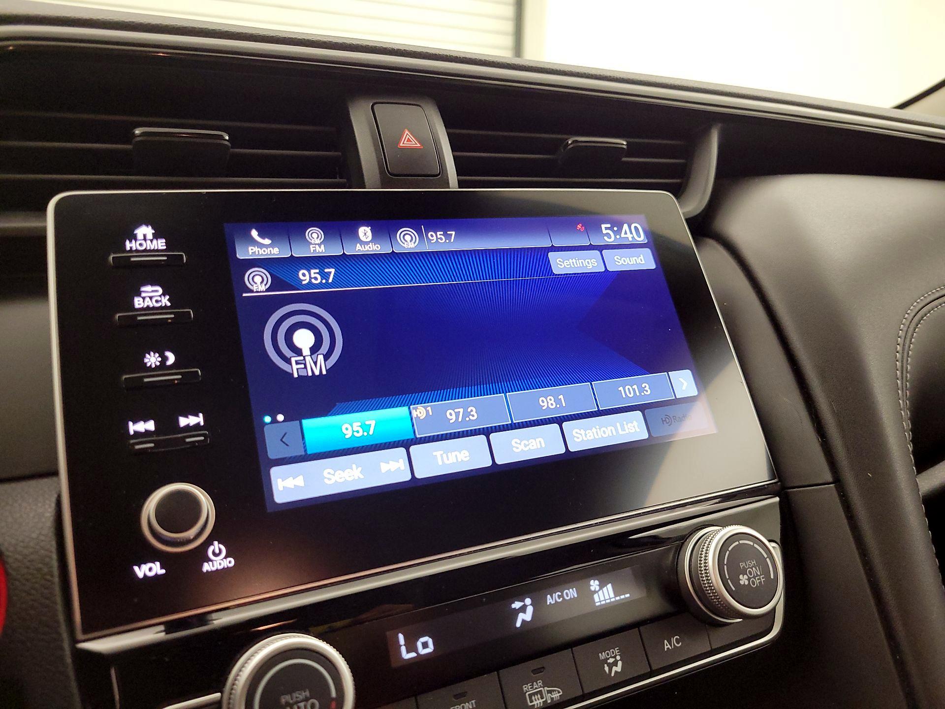 Thumbnail: 2020 Honda Insight - 15