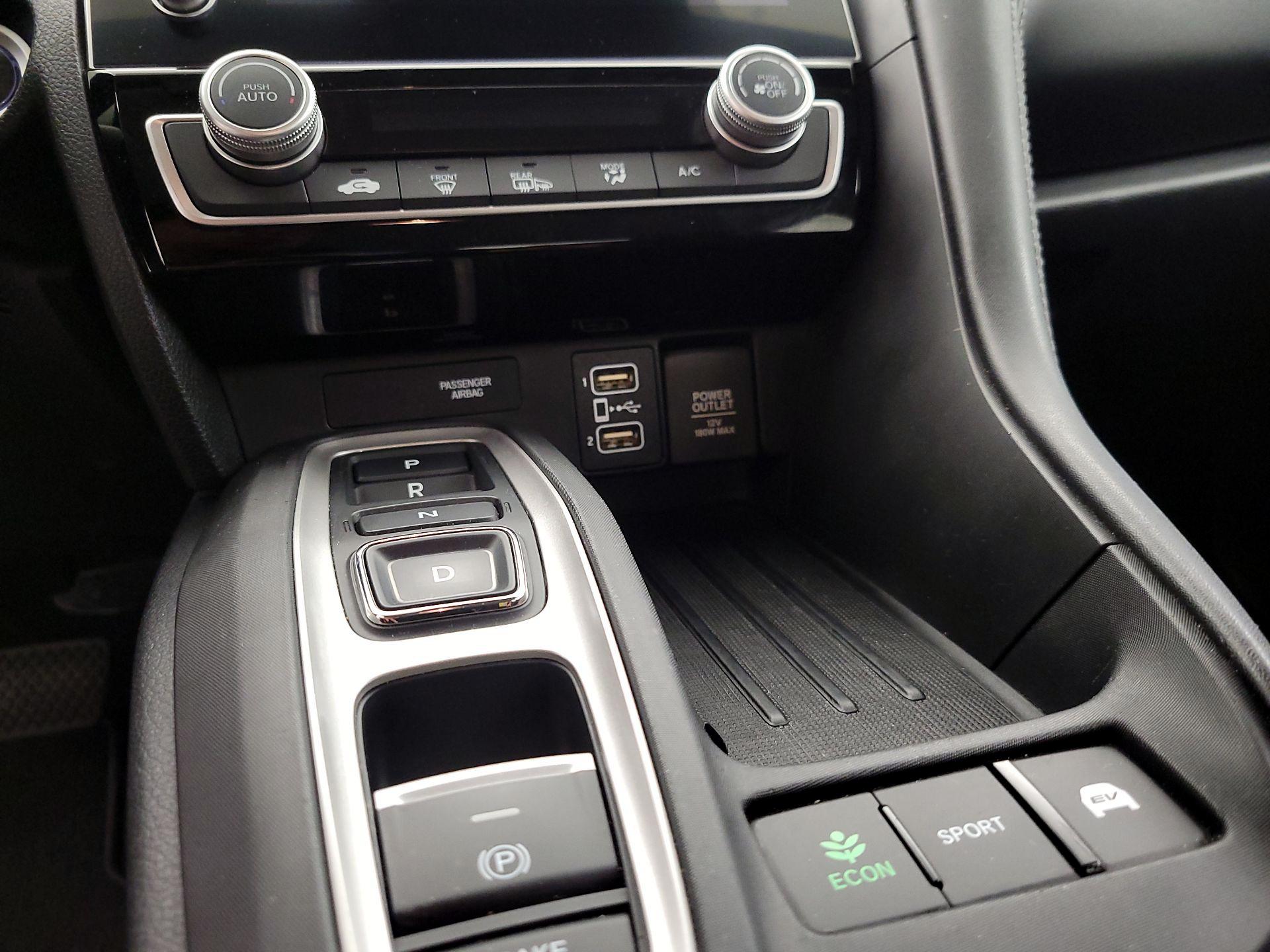 Thumbnail: 2020 Honda Insight - 18