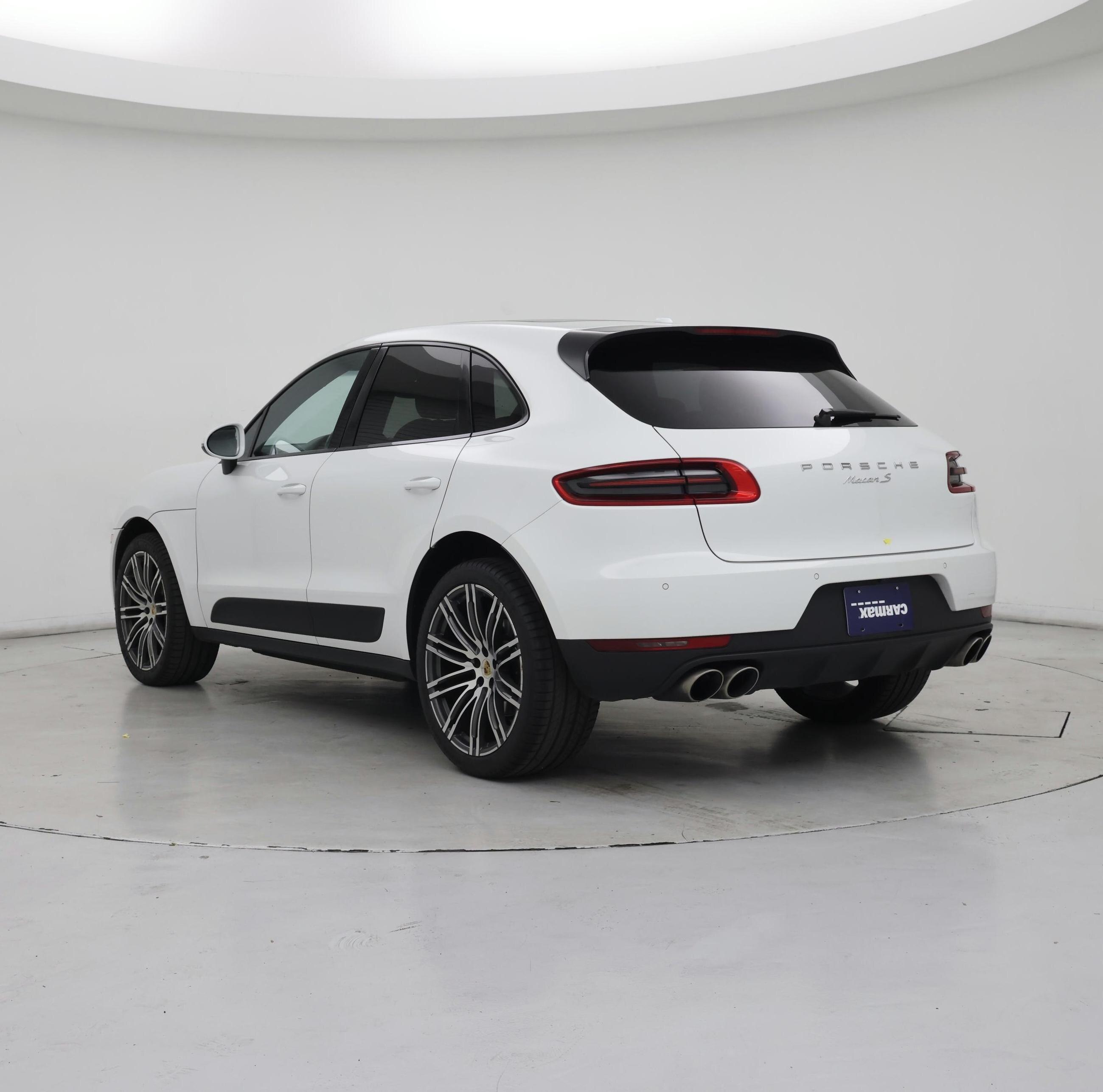 Thumbnail: 2015 Porsche Macan - 2
