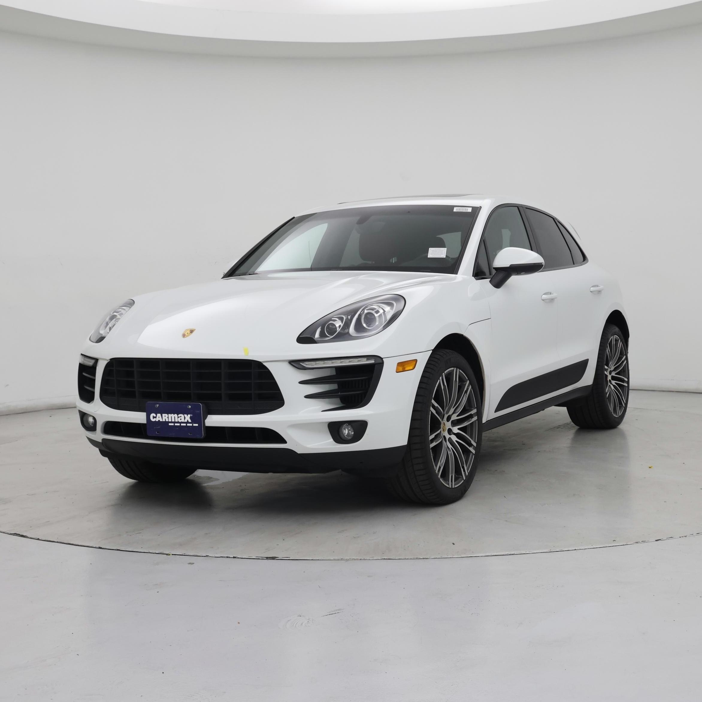 Thumbnail: 2015 Porsche Macan - 4