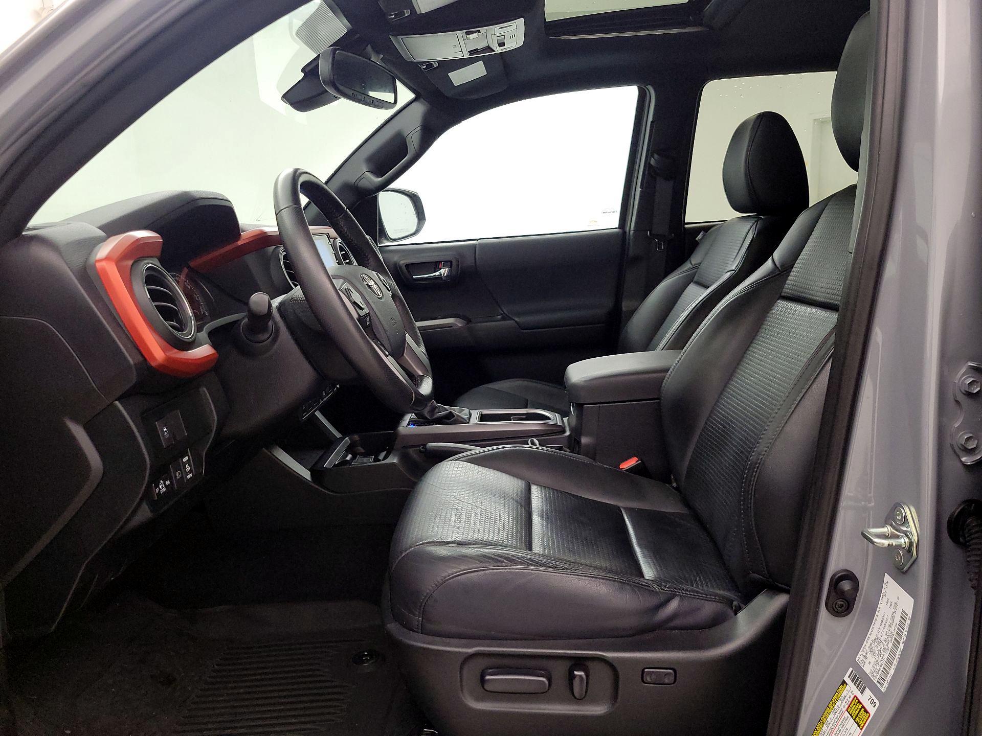 Thumbnail: 2020 Toyota Tacoma - 11