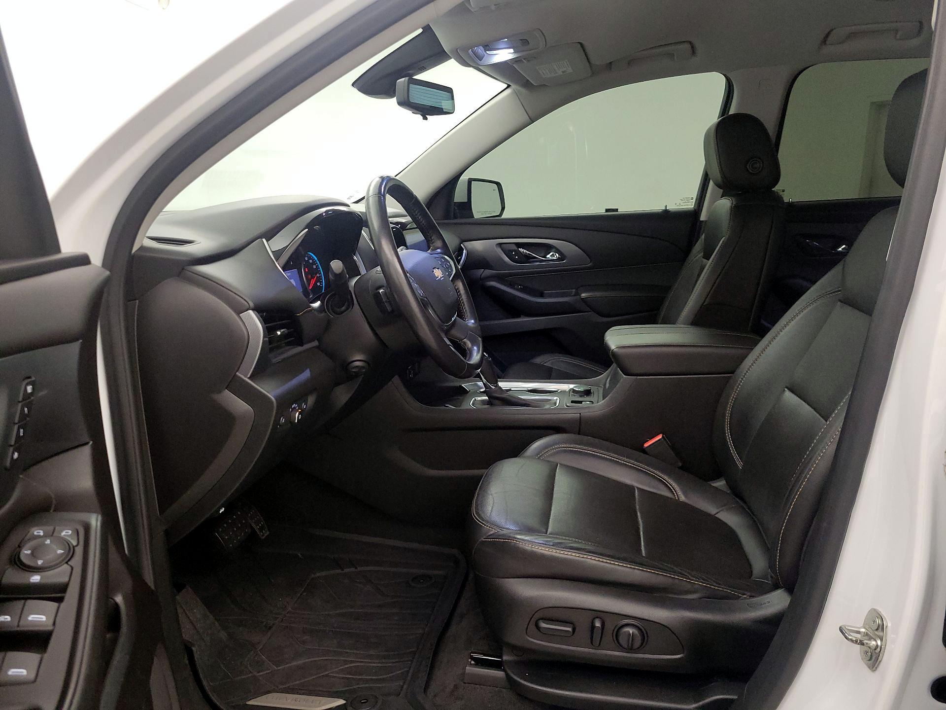 Thumbnail: 2020 Chevrolet Traverse - 11