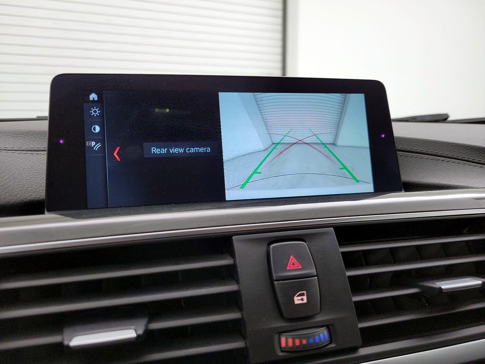 Thumbnail: 2018 BMW 3 Series - 15