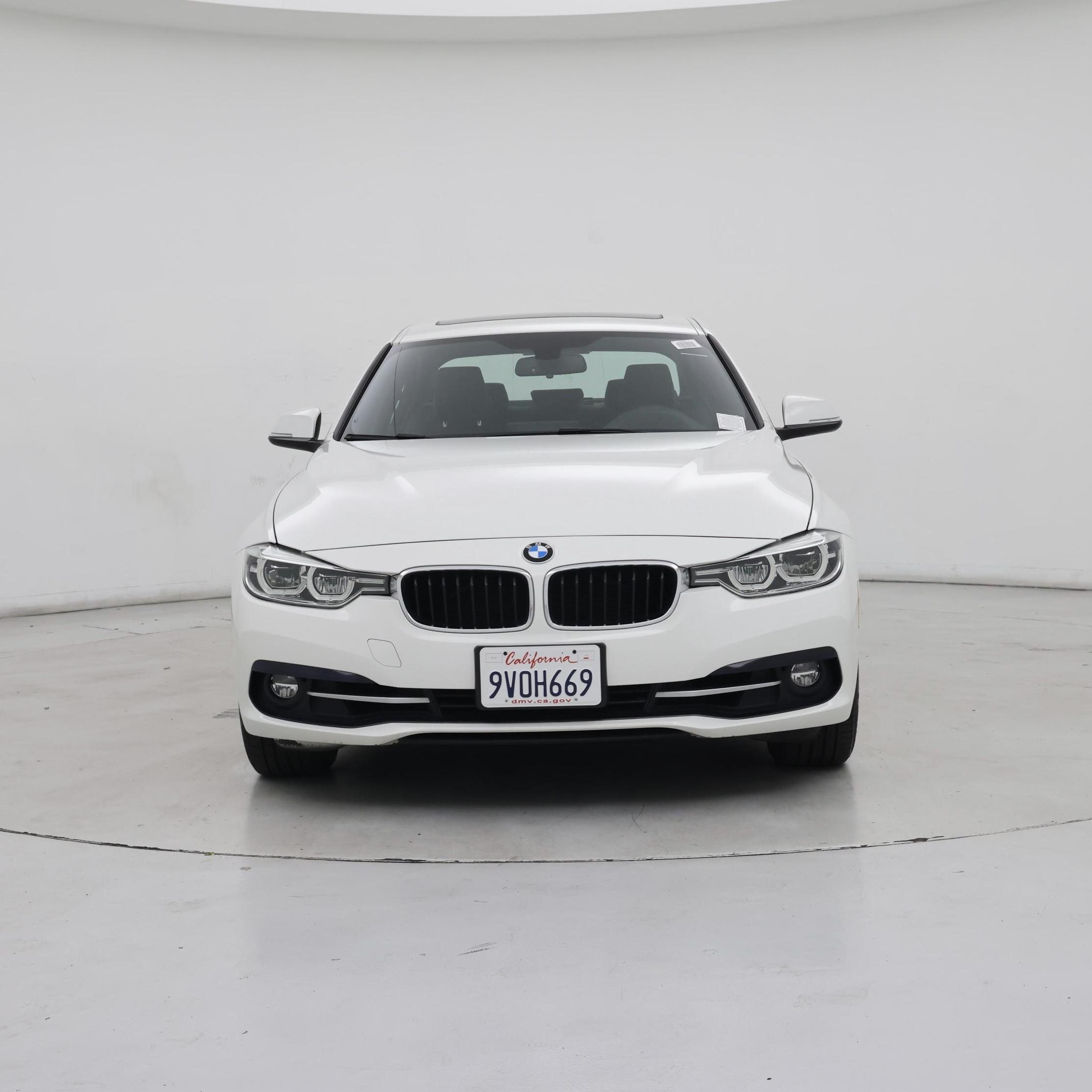 Thumbnail: 2018 BMW 3 Series - 5