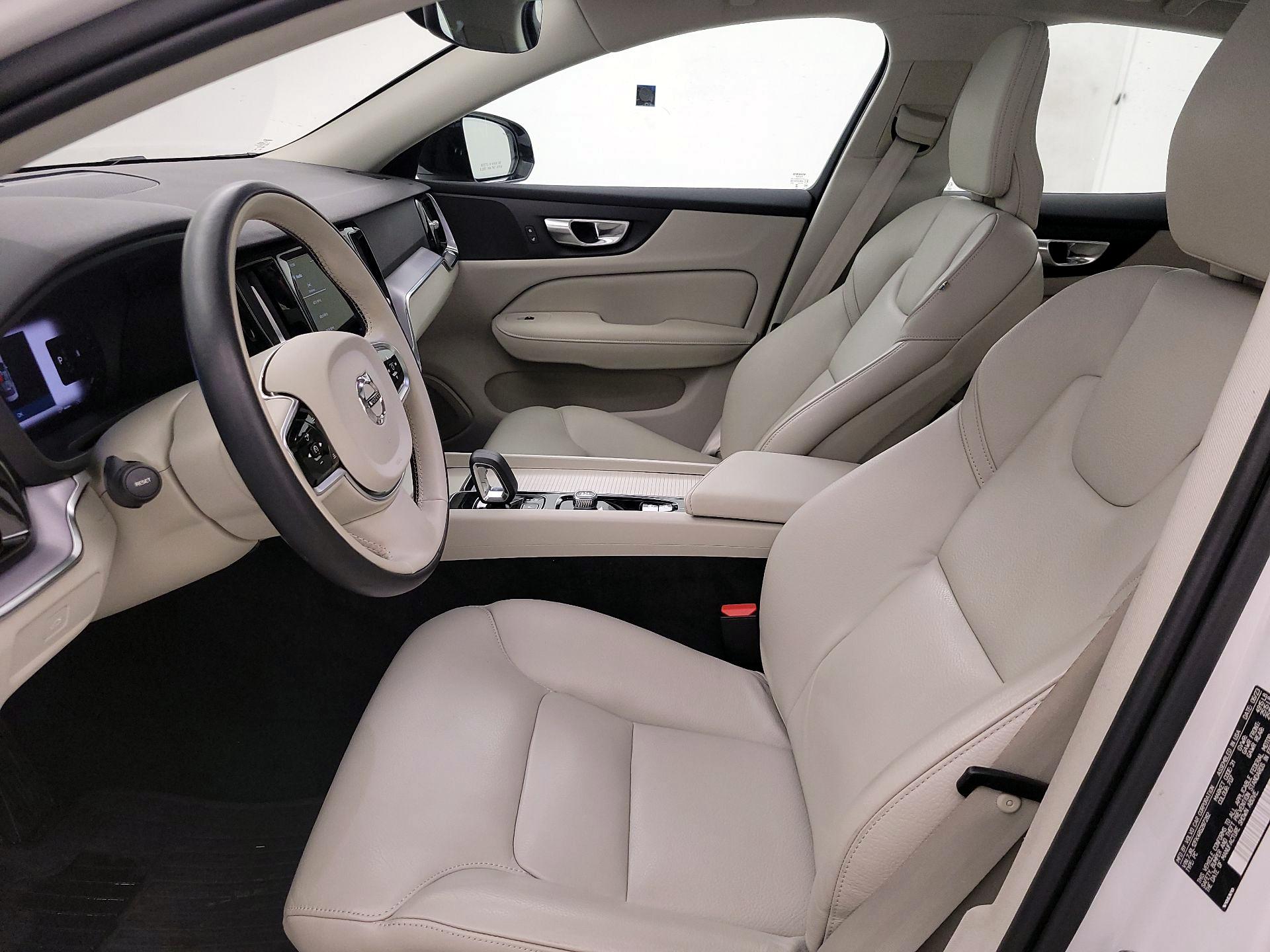 Thumbnail: 2024 Volvo S60 - 11