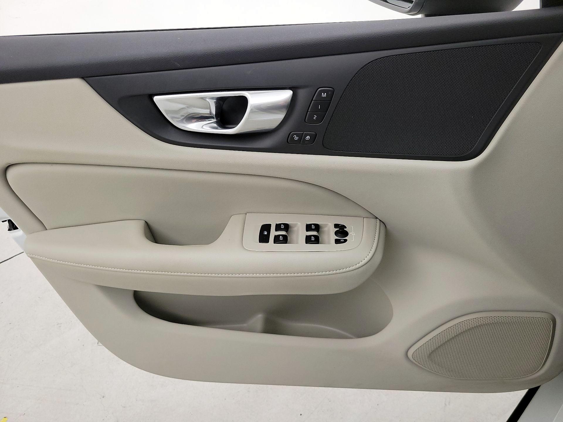 Thumbnail: 2024 Volvo S60 - 12