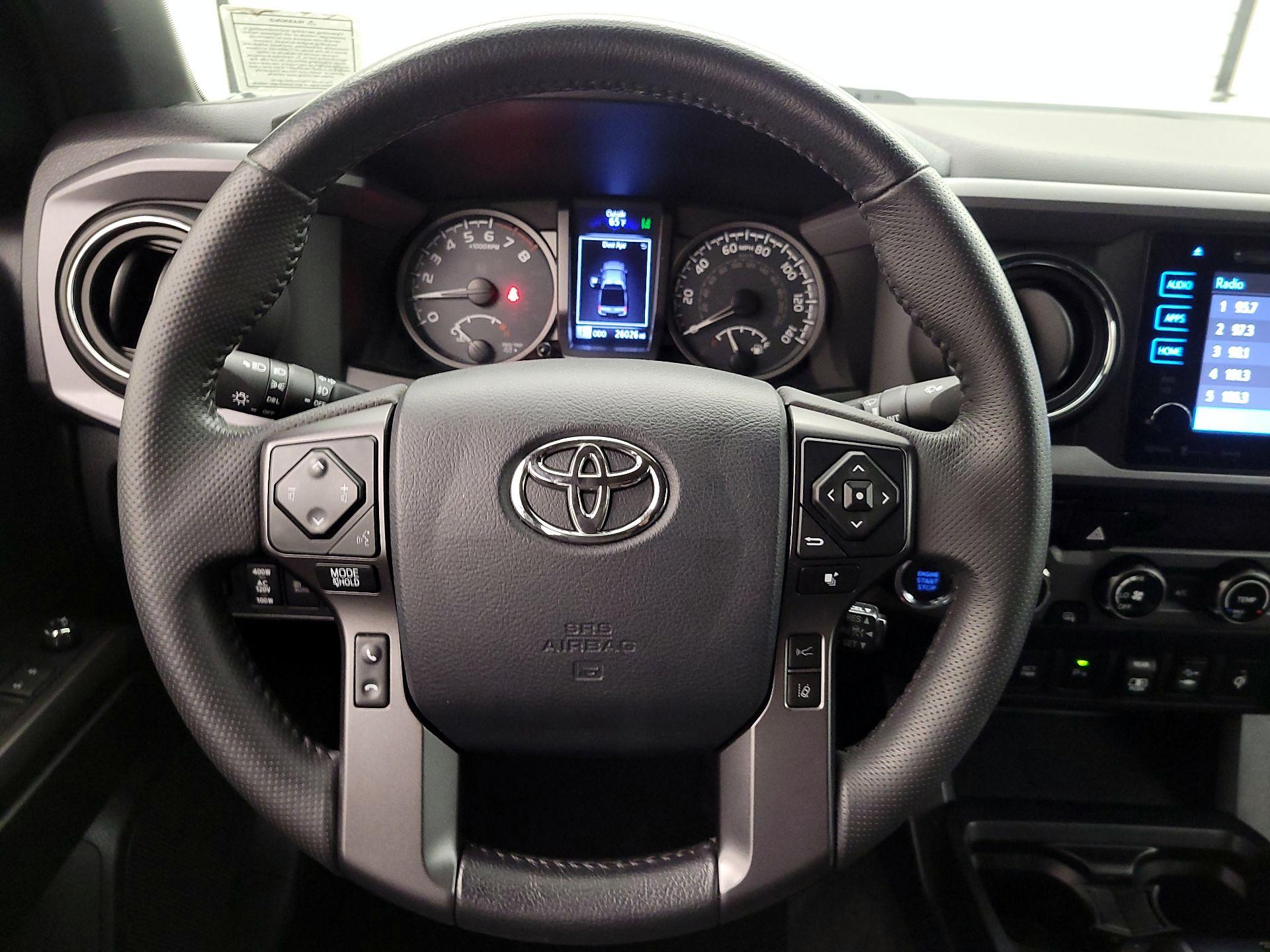 Thumbnail: 2018 Toyota Tacoma - 10
