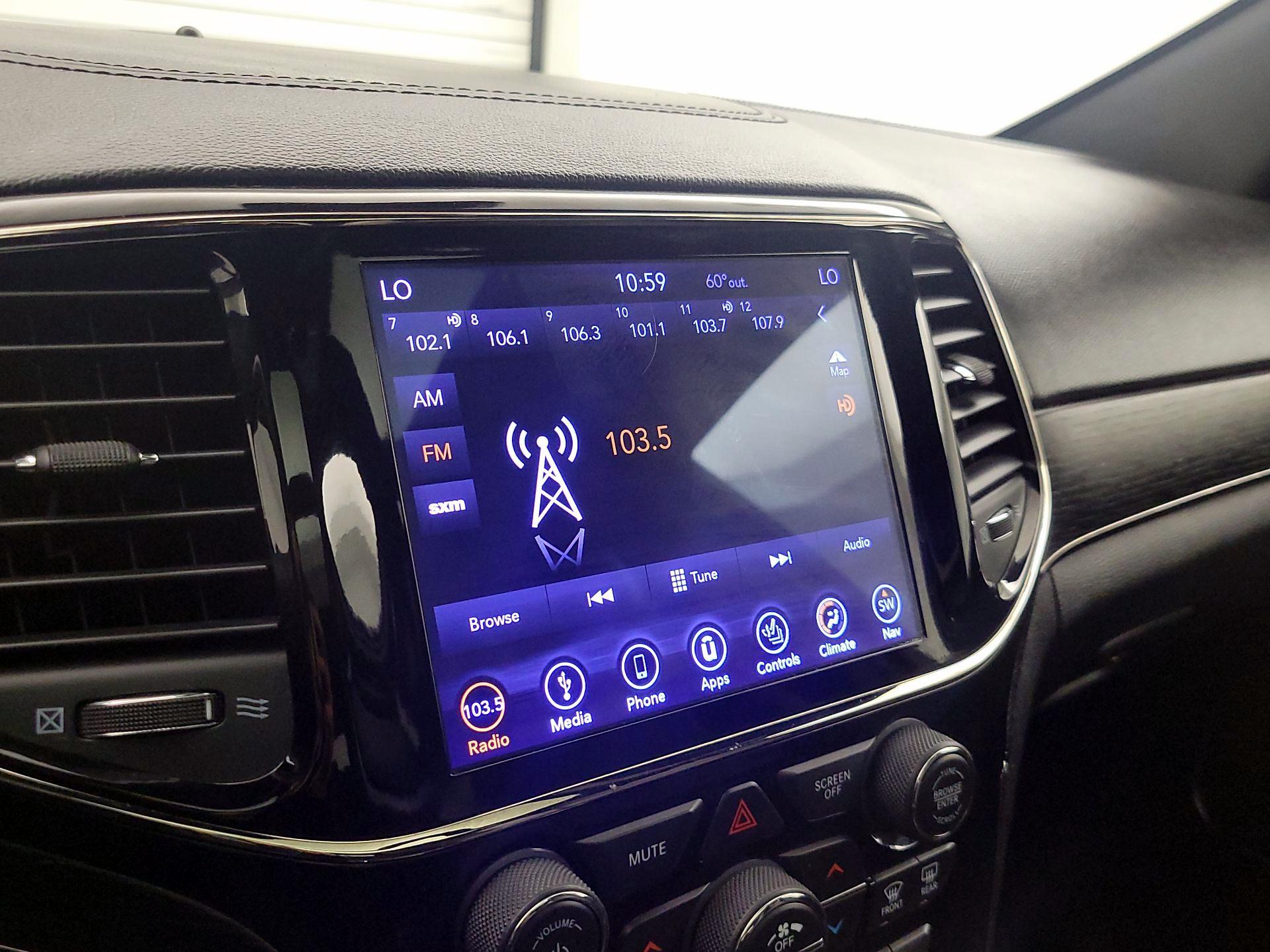 Thumbnail: 2019 Jeep Grand Cherokee - 15