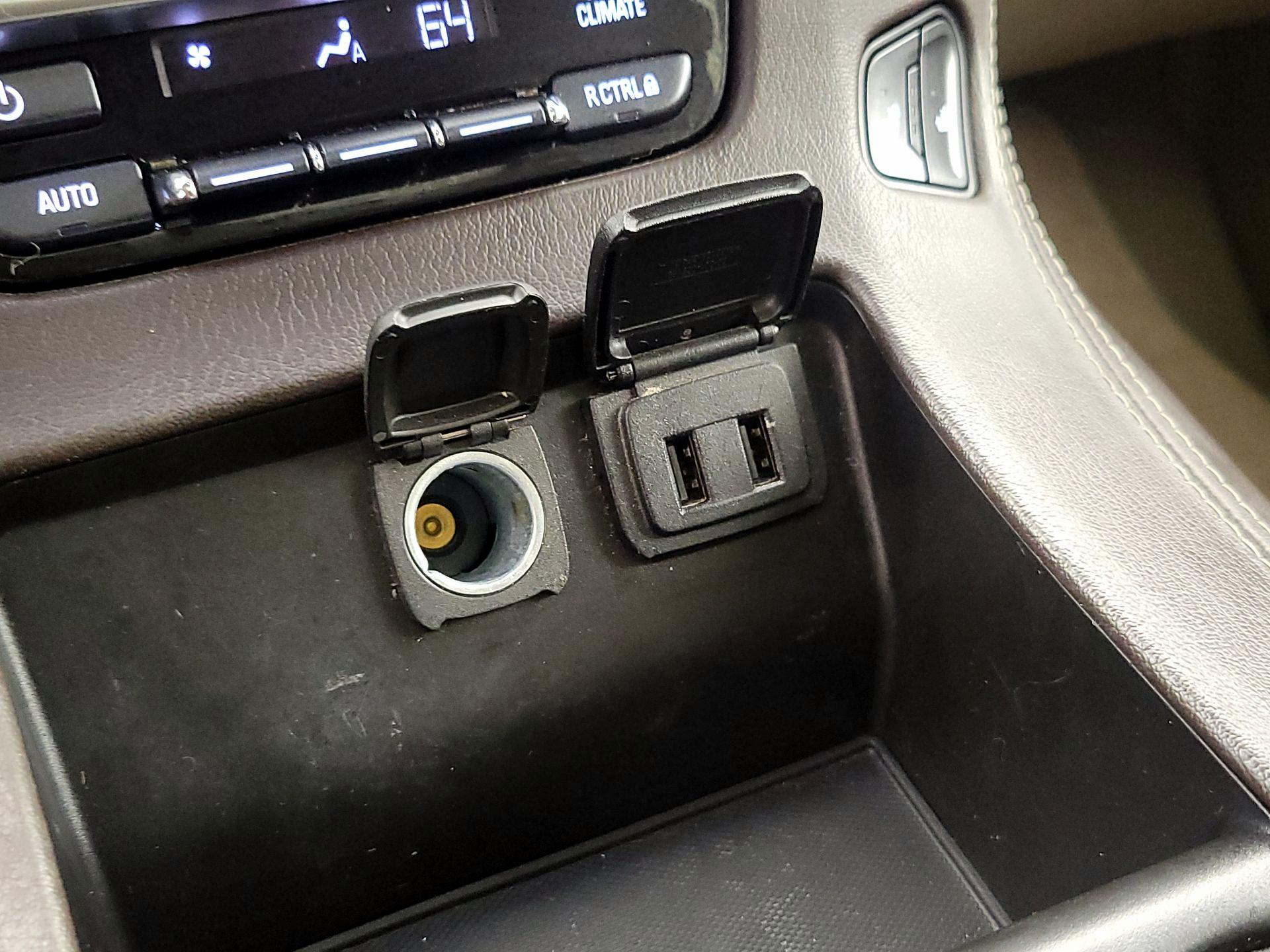 Thumbnail: 2019 Chevrolet Tahoe - 19