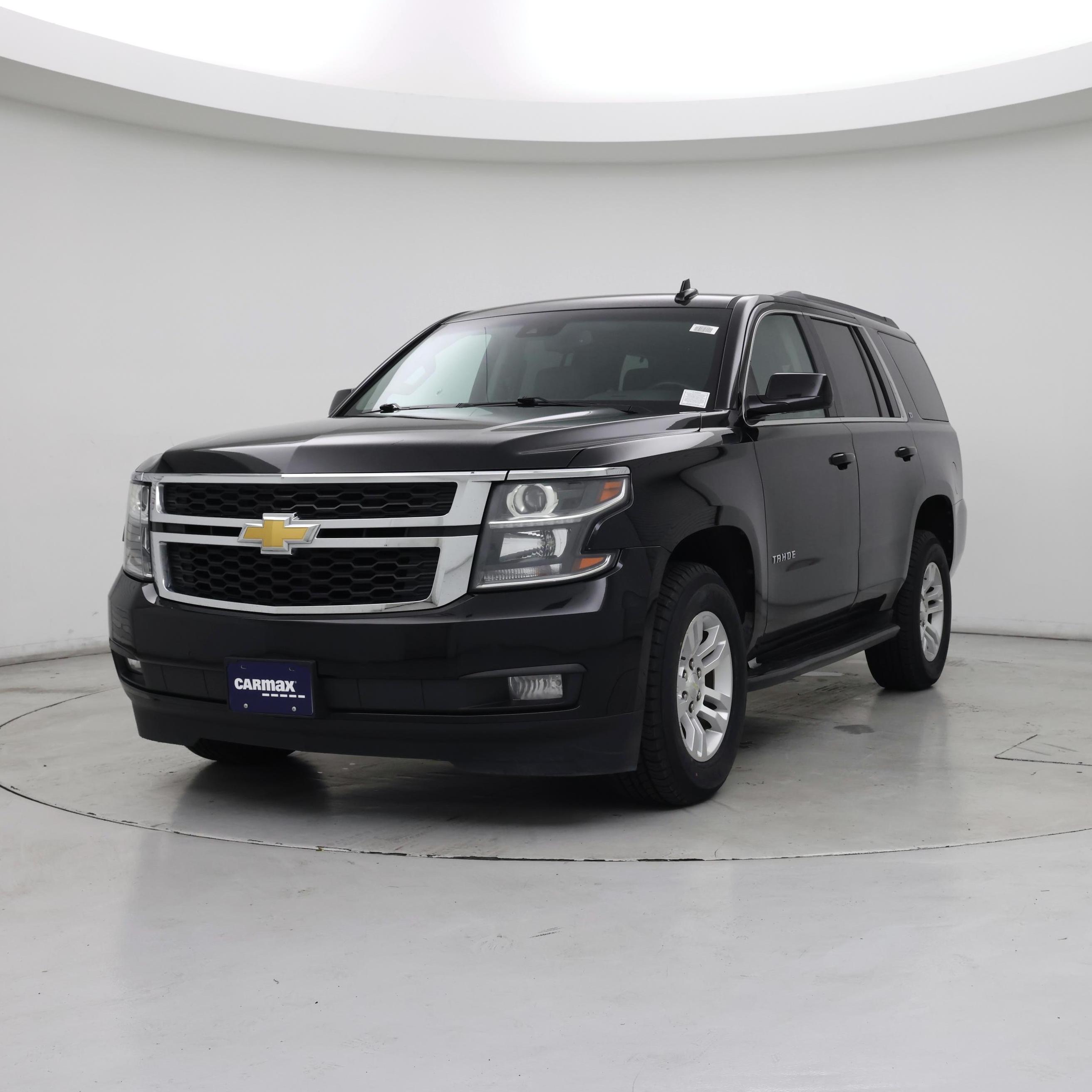 Thumbnail: 2019 Chevrolet Tahoe - 4