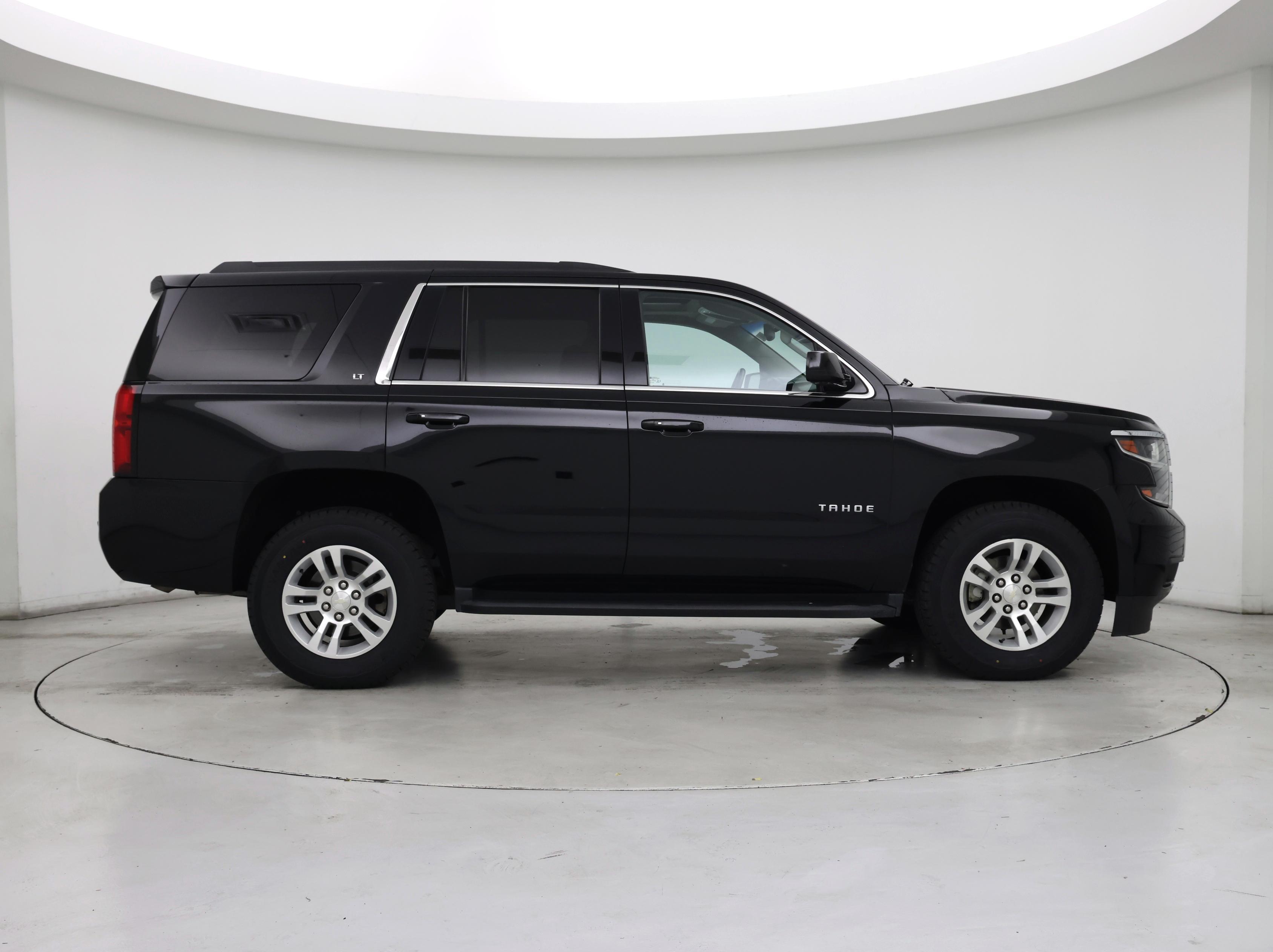 Thumbnail: 2019 Chevrolet Tahoe - 7