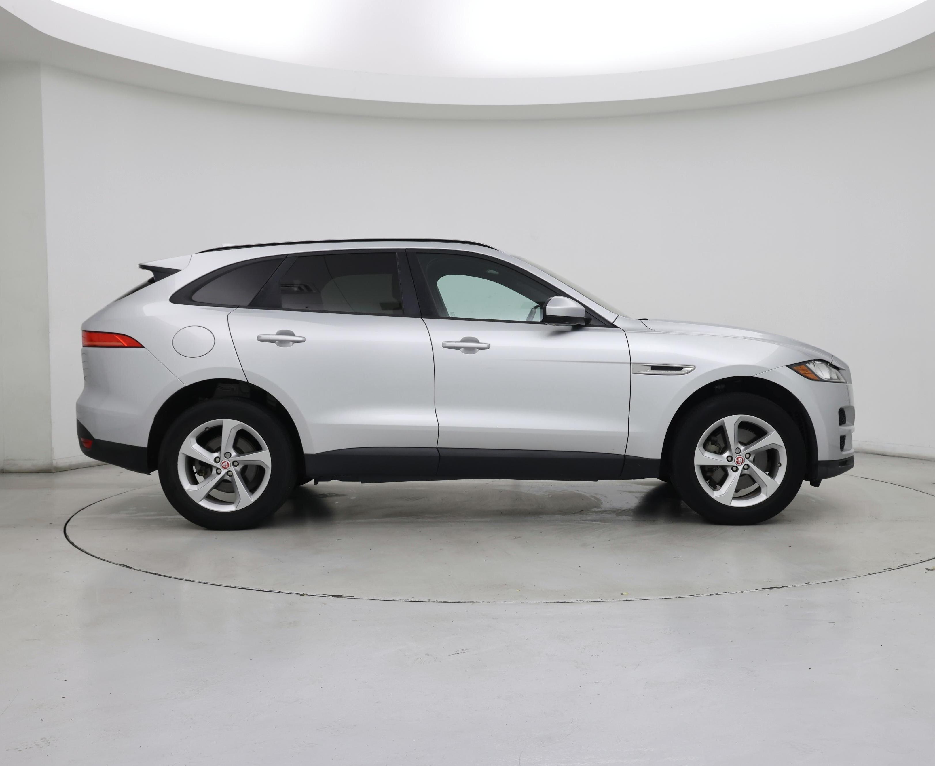 Thumbnail: 2018 Jaguar F-Pace - 7