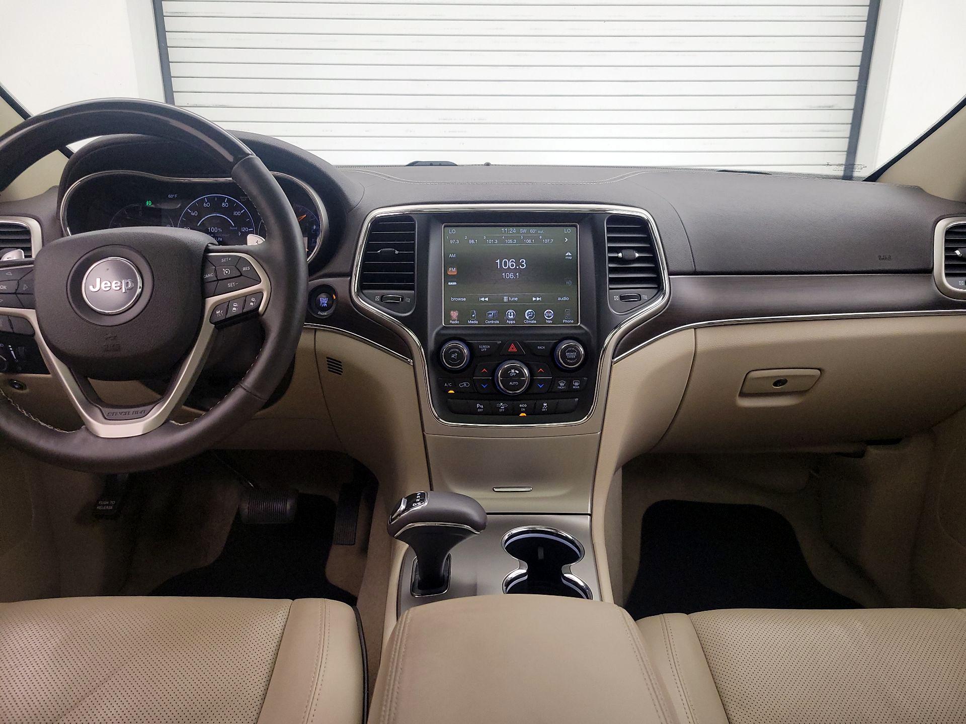 Thumbnail: 2015 Jeep Grand Cherokee - 9