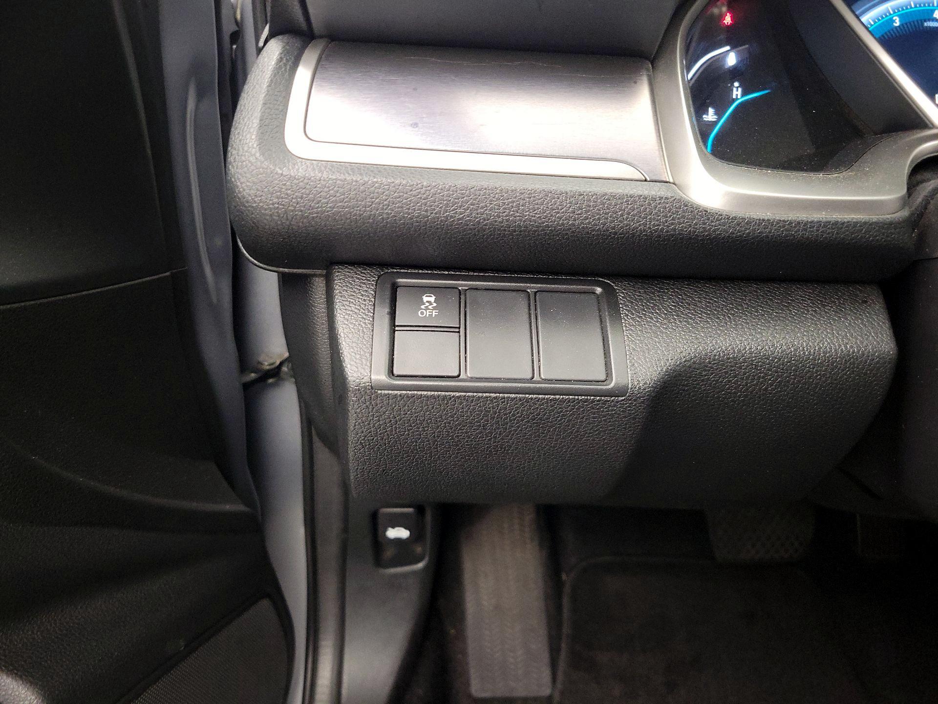 Thumbnail: 2016 Honda Civic - 13