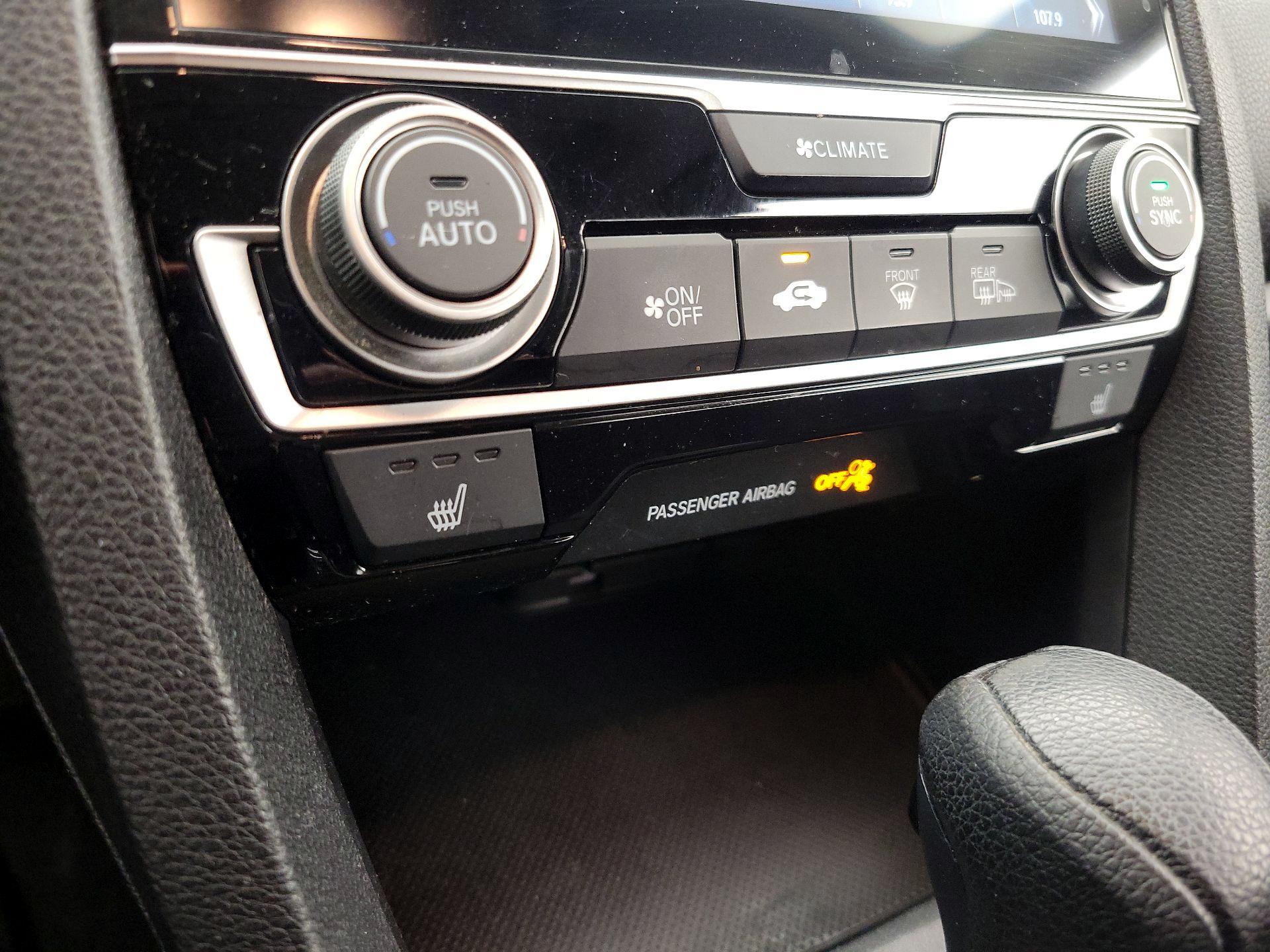 Thumbnail: 2016 Honda Civic - 16