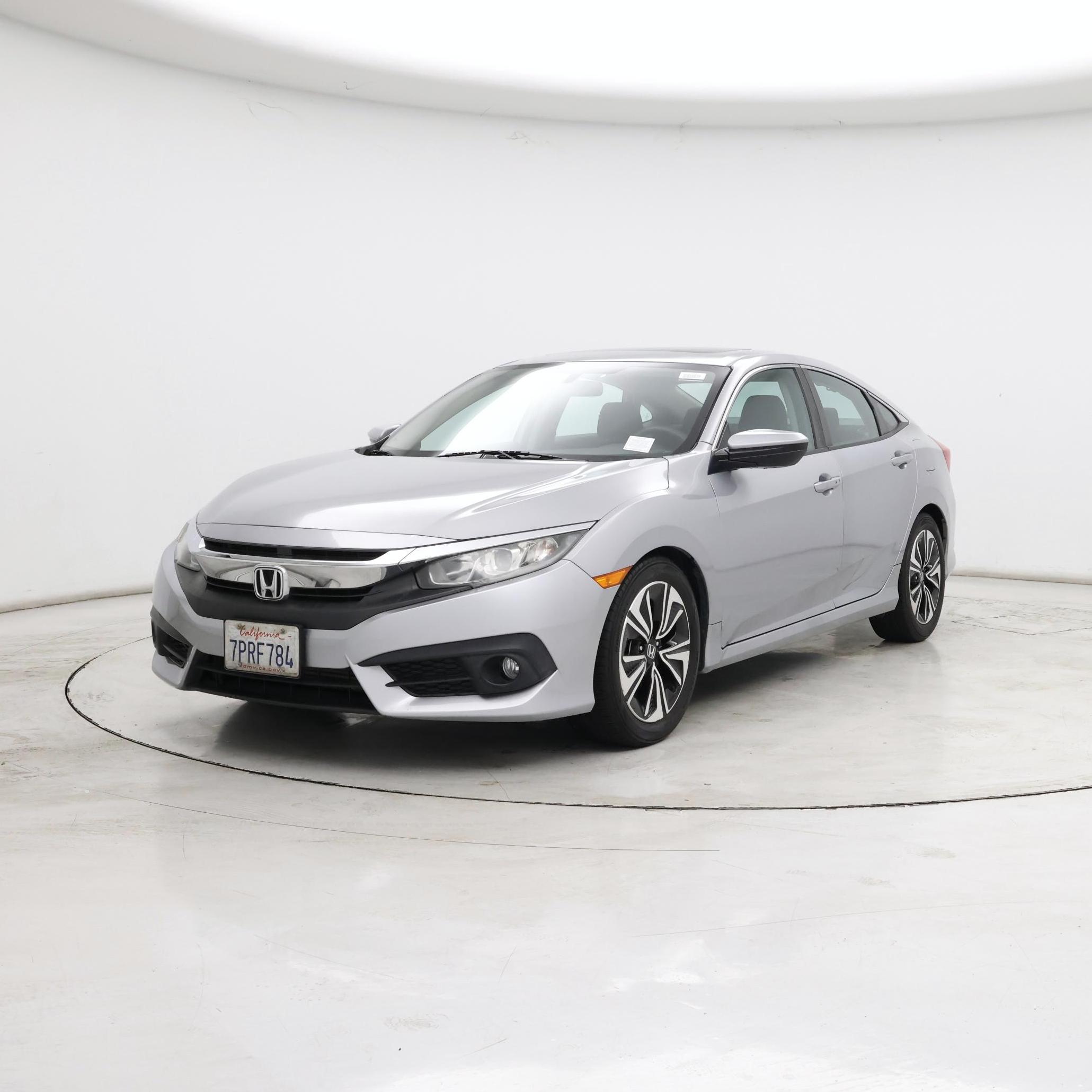 Thumbnail: 2016 Honda Civic - 4