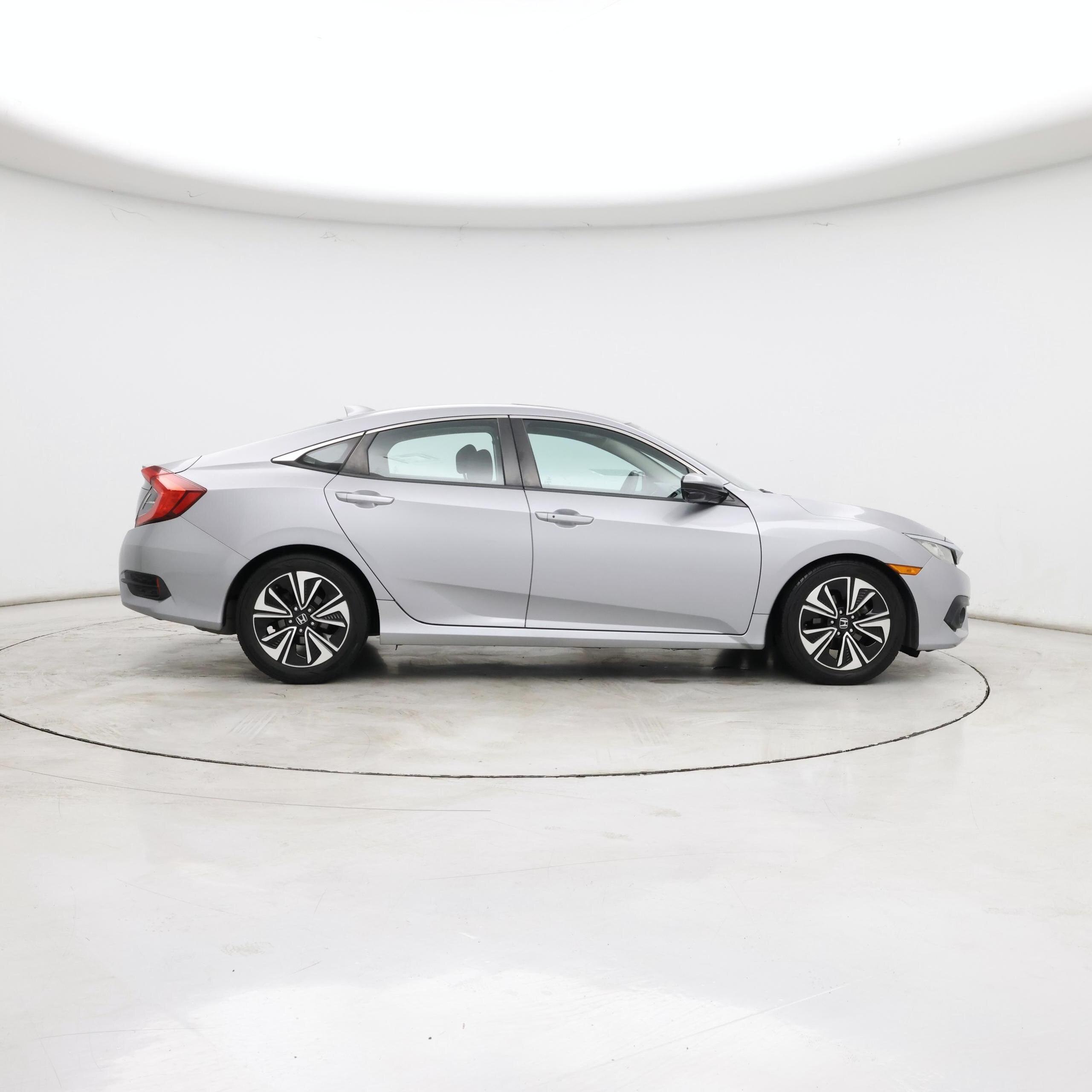 Thumbnail: 2016 Honda Civic - 7