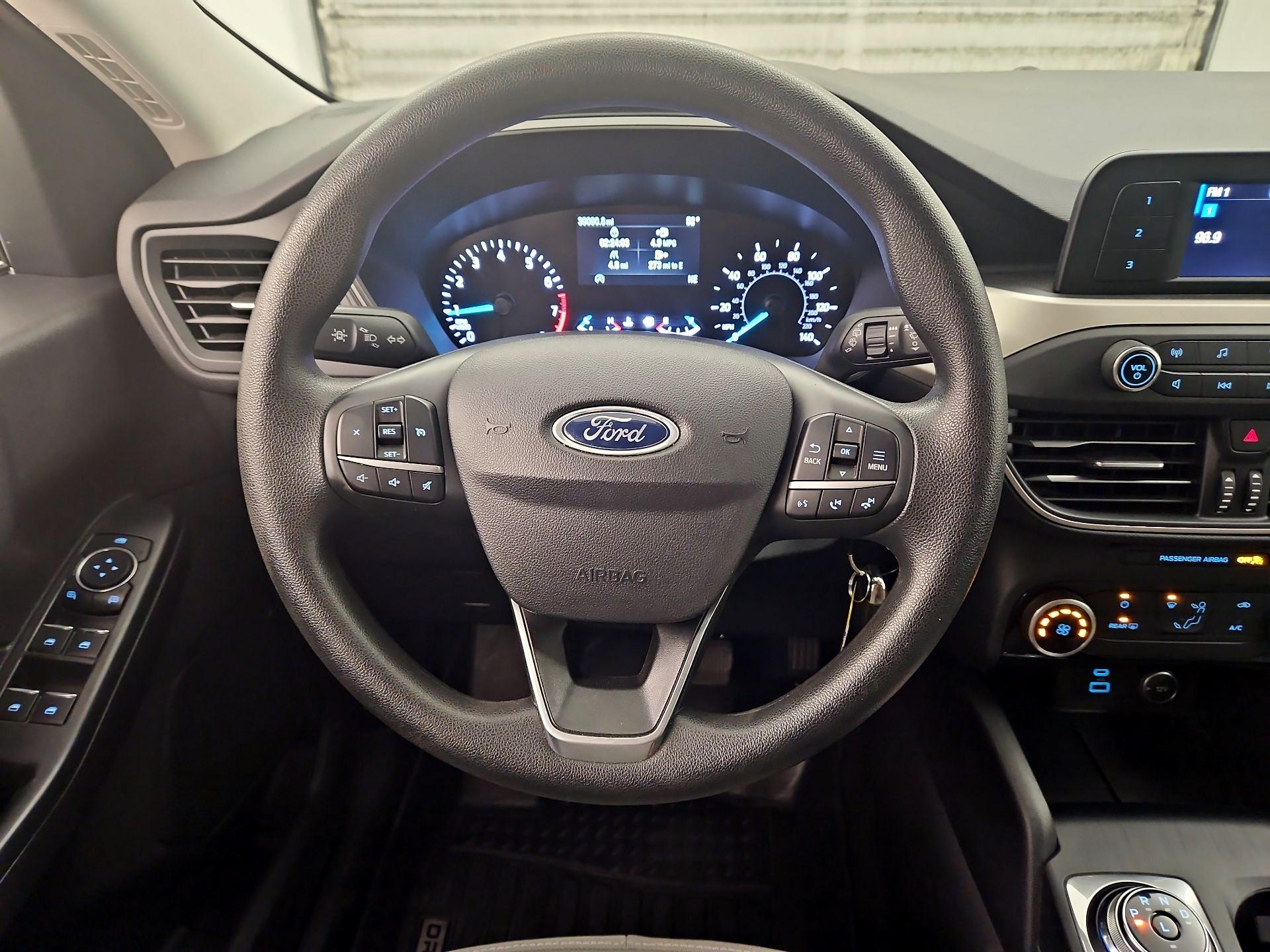 Thumbnail: 2021 Ford Escape - 10