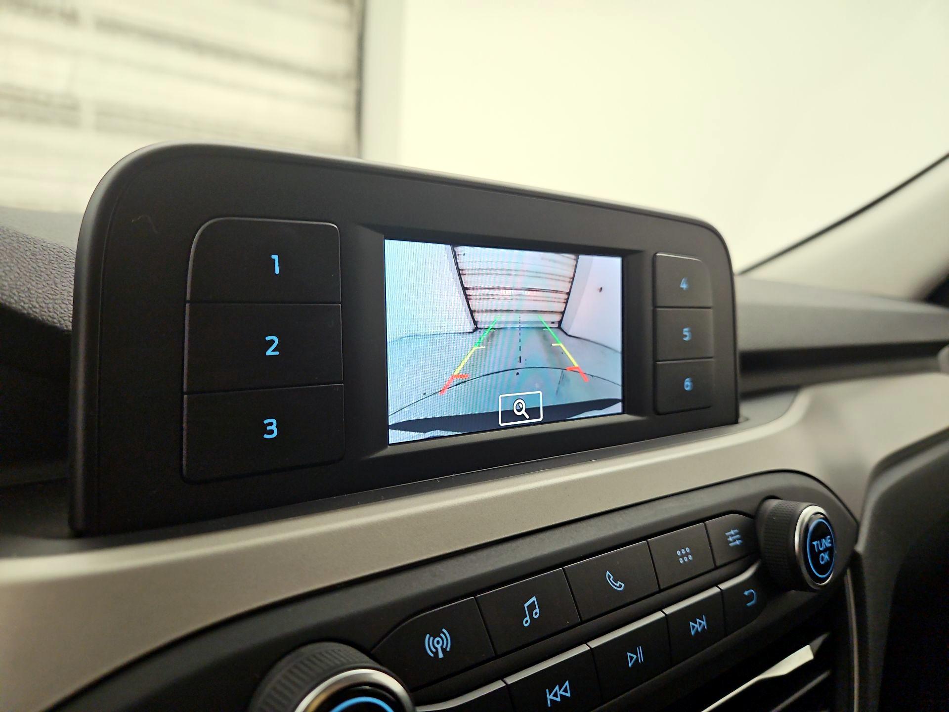 Thumbnail: 2021 Ford Escape - 14