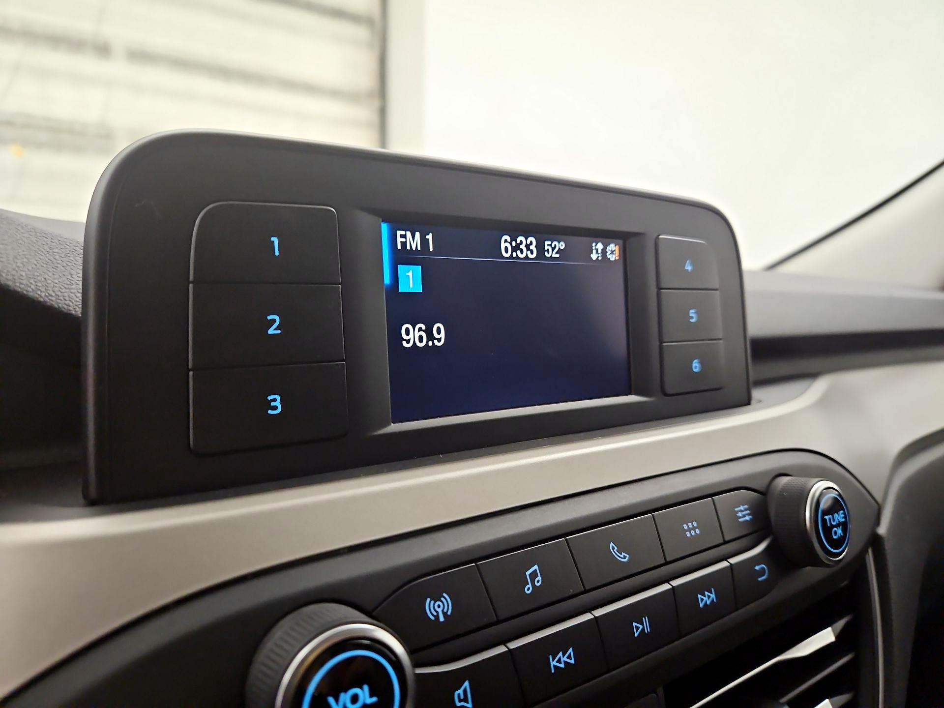 Thumbnail: 2021 Ford Escape - 15